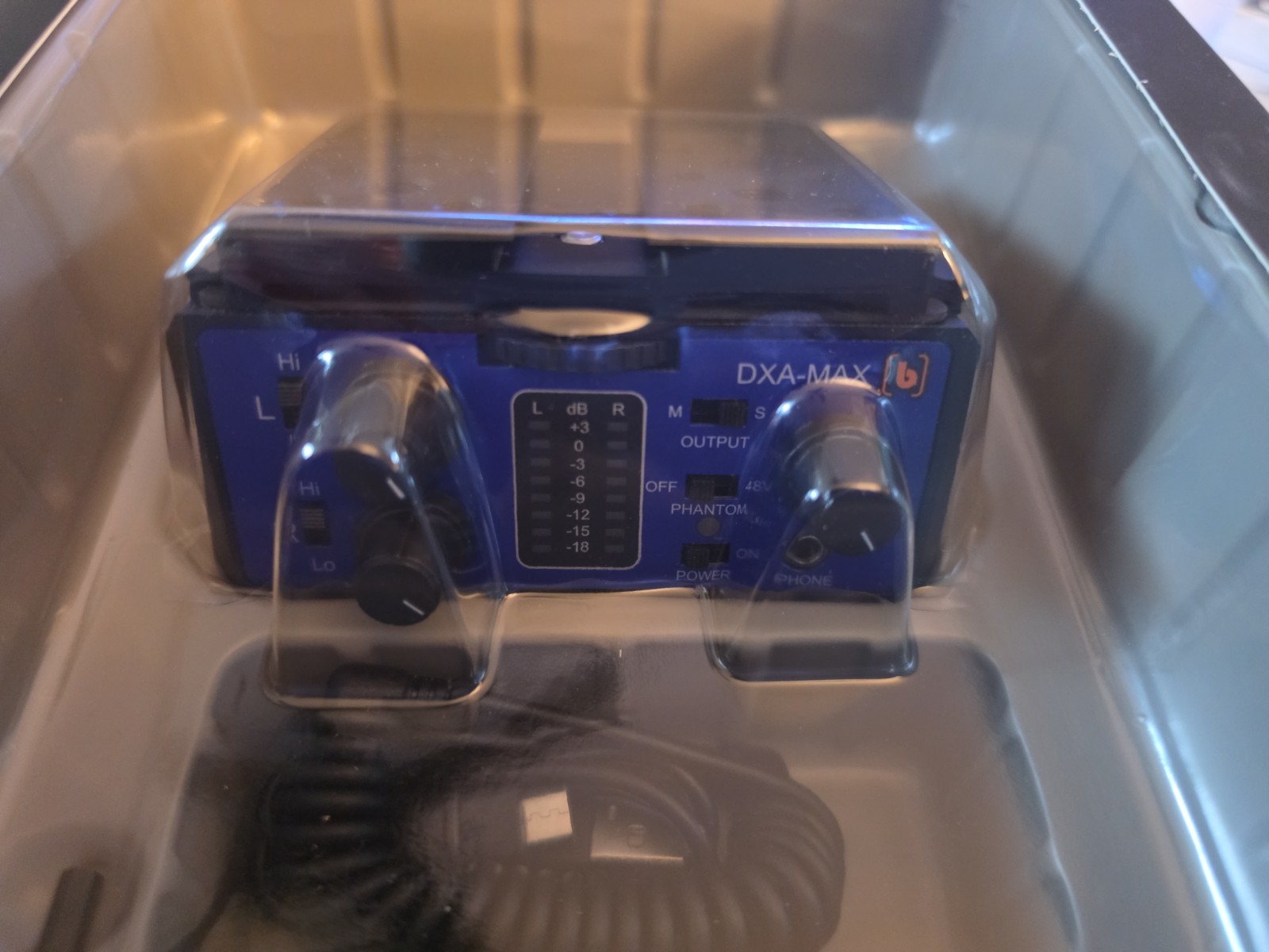 Beachtek DXA-MAX 2-Channel Active Audio Adapter for DSLR - NEW