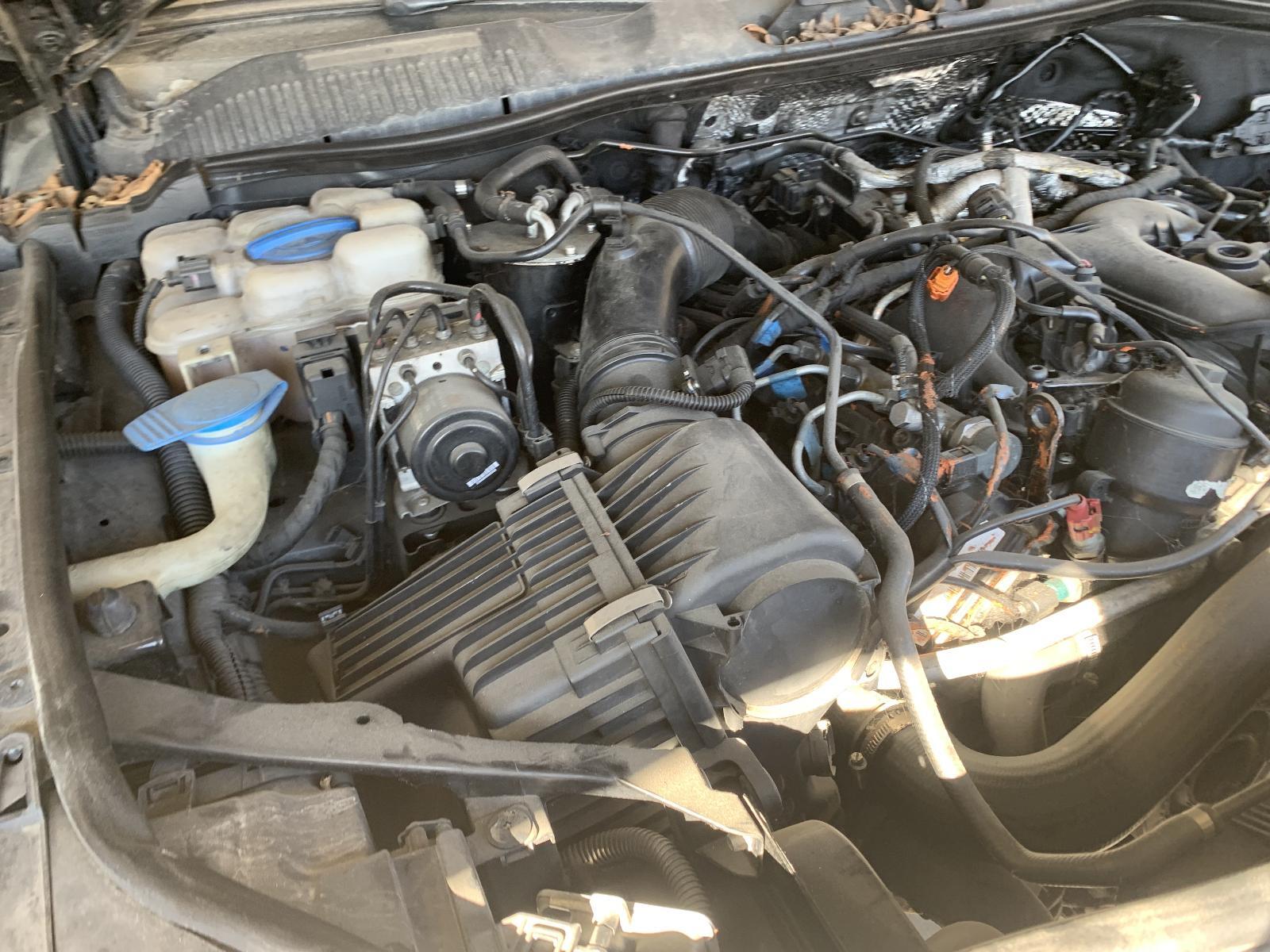 Used Floor Jack fits: 2013 Volkswagen Touareg Grade A
