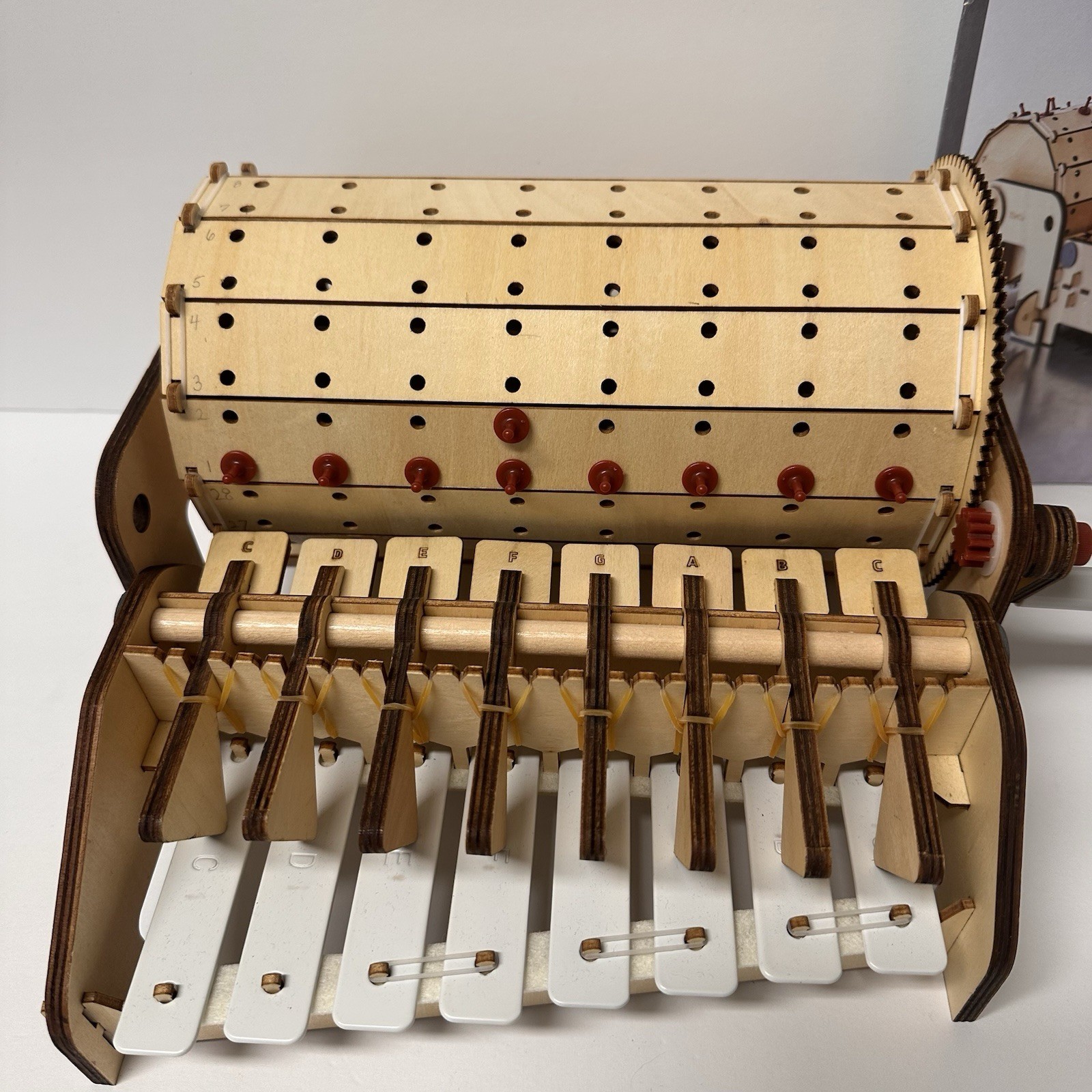 KiwiCo Maker Crate - PROGRAMMABLE MUSIC BOX - Eureka NEW- Read