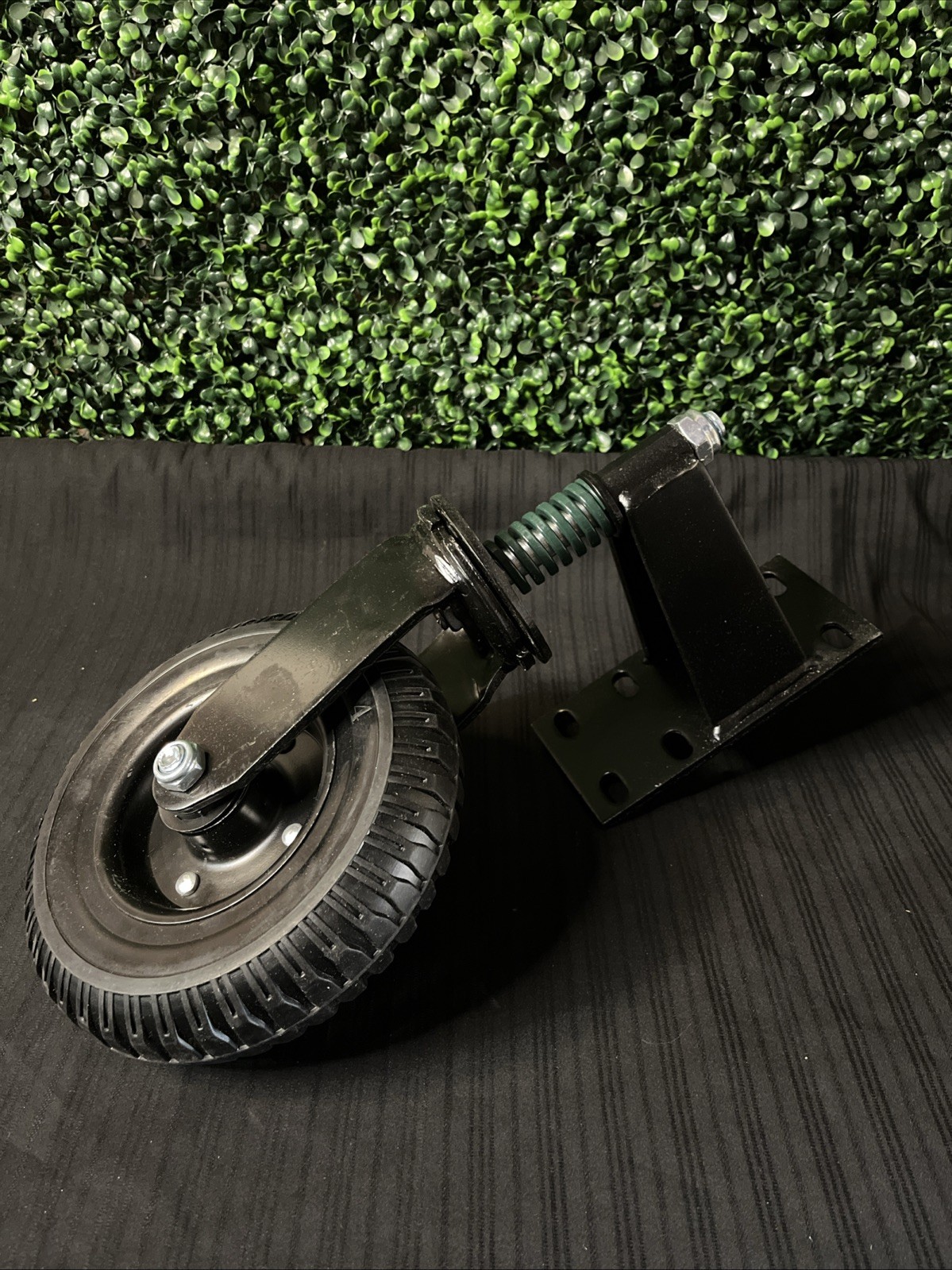 8 Inch Heavy Duty Fence Gate Wheel 600lb Capacity Metal Tube Gates 360 Rotation