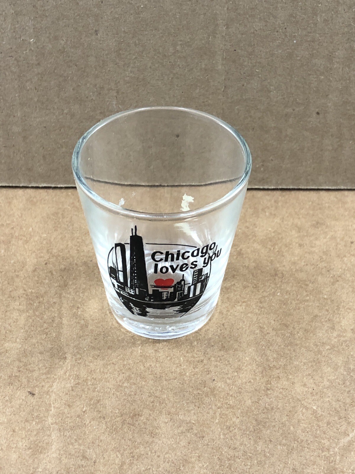 Chicago Loves You shot glass, COMBINED SHIP $1 PER MULTIPLE