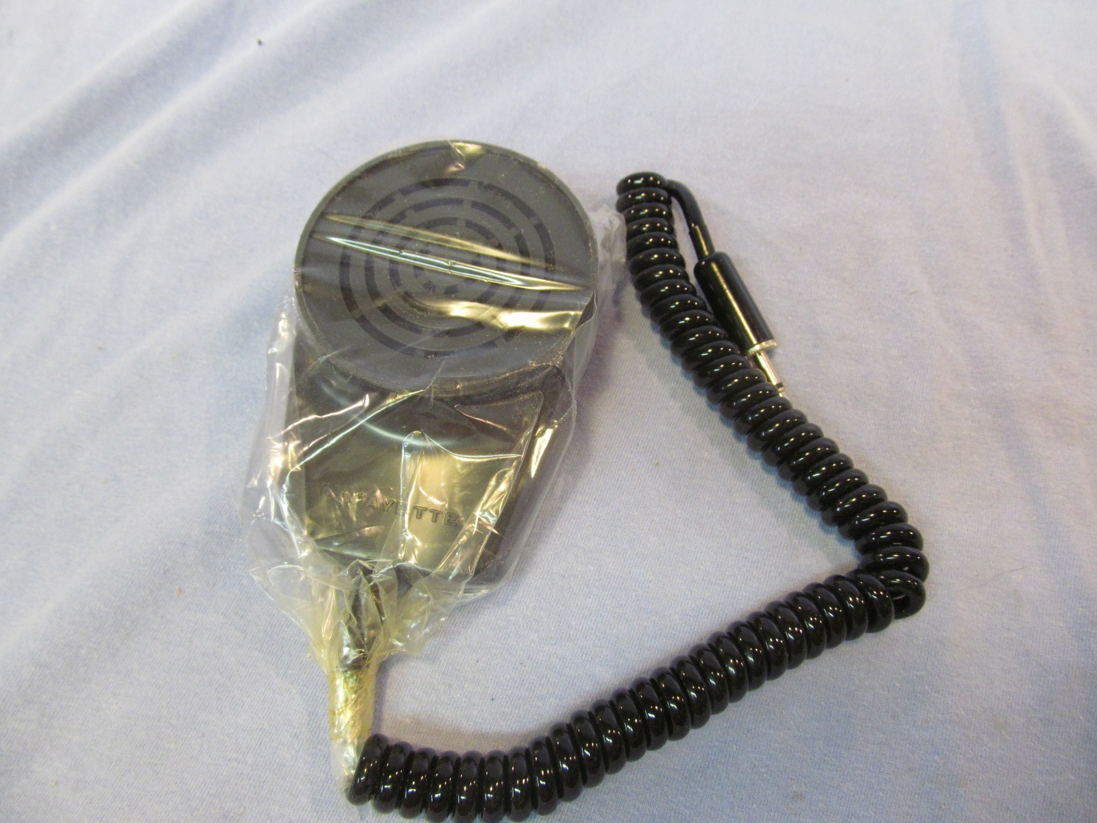 NEW OLD STOCK LAFAYETTE RADIO COMMUNICATIONS MICROPHONE WITH 1/8" PLUG 99-32500