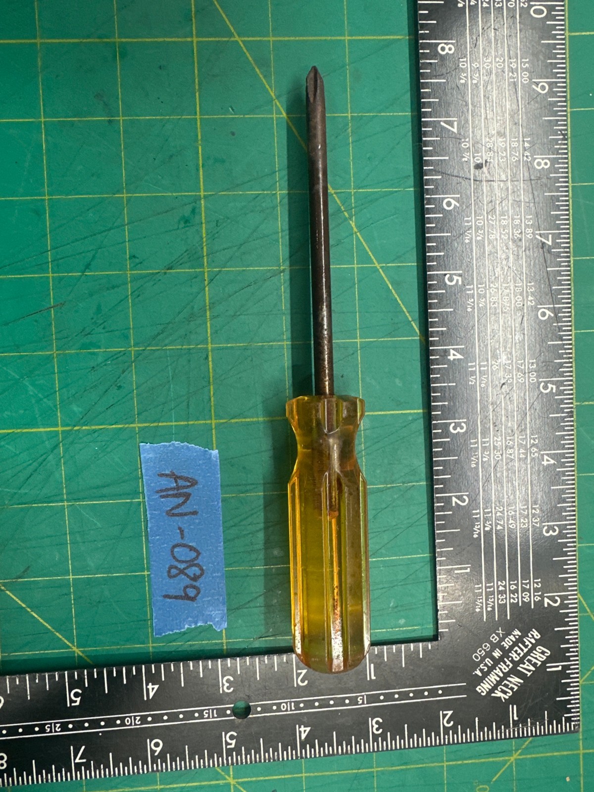 Vintage 7.75" Ryan PH-4 Phillips Head Screwdriver Yellow Hard Handle Made In USA