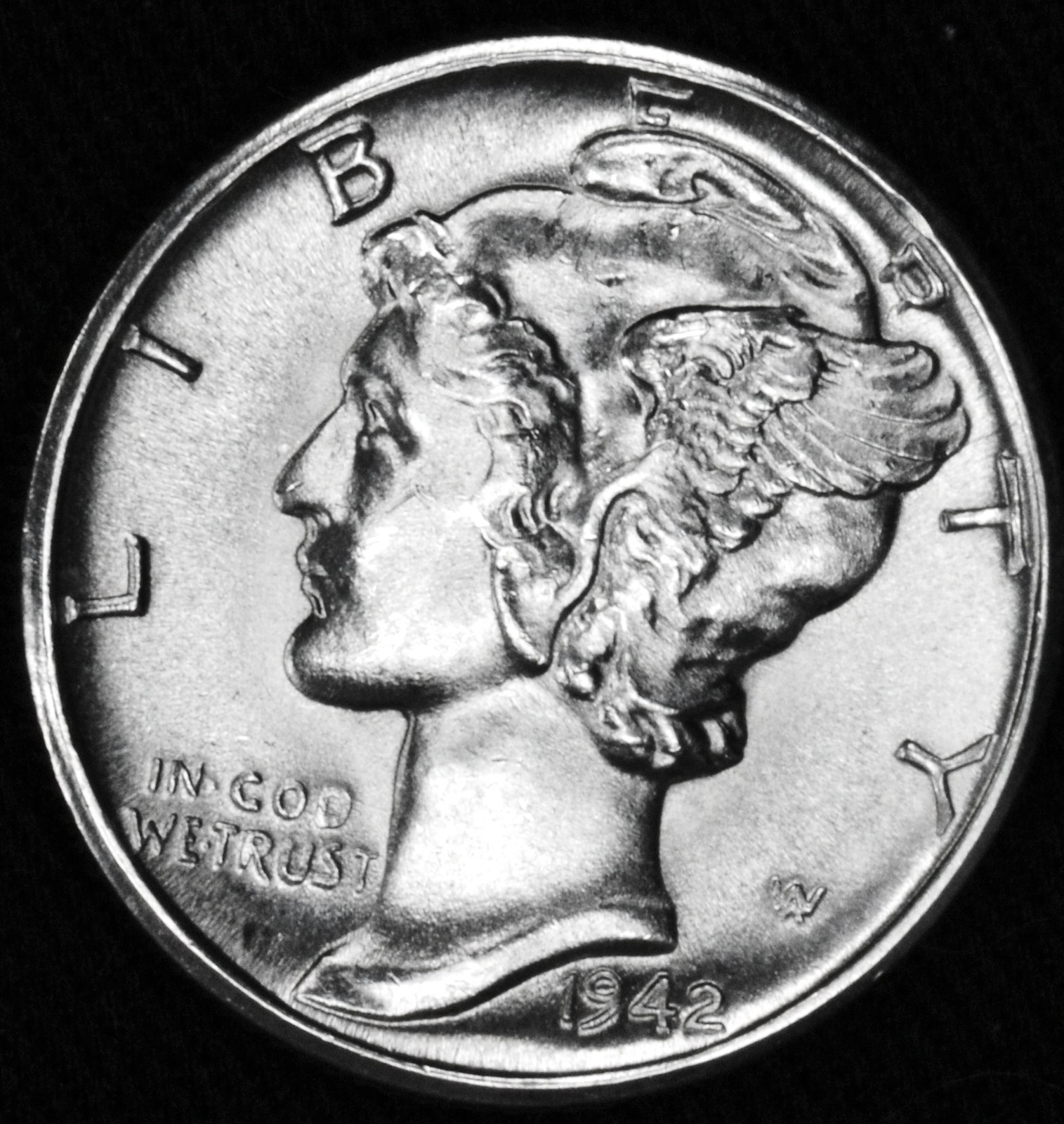 1942-d Mercury Dime.  66% full split horizontal bands.    BU -   (Inventory A)