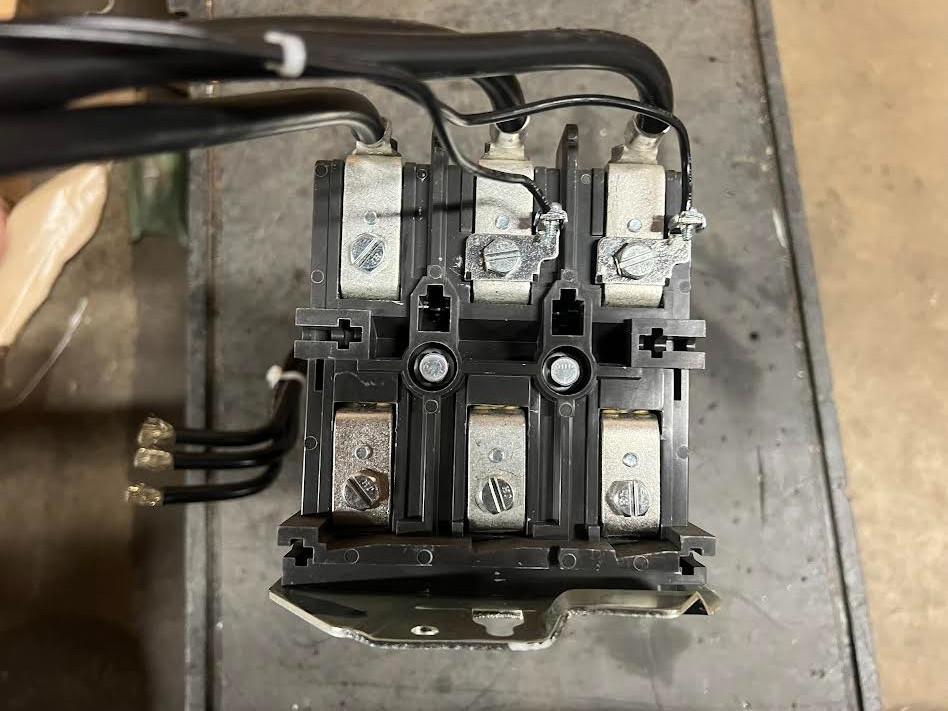 Allen Bradley 500F-DO*930 Ser C with 592-ESM-I-100A-S3 Ser A and 193-ECM-ETR New