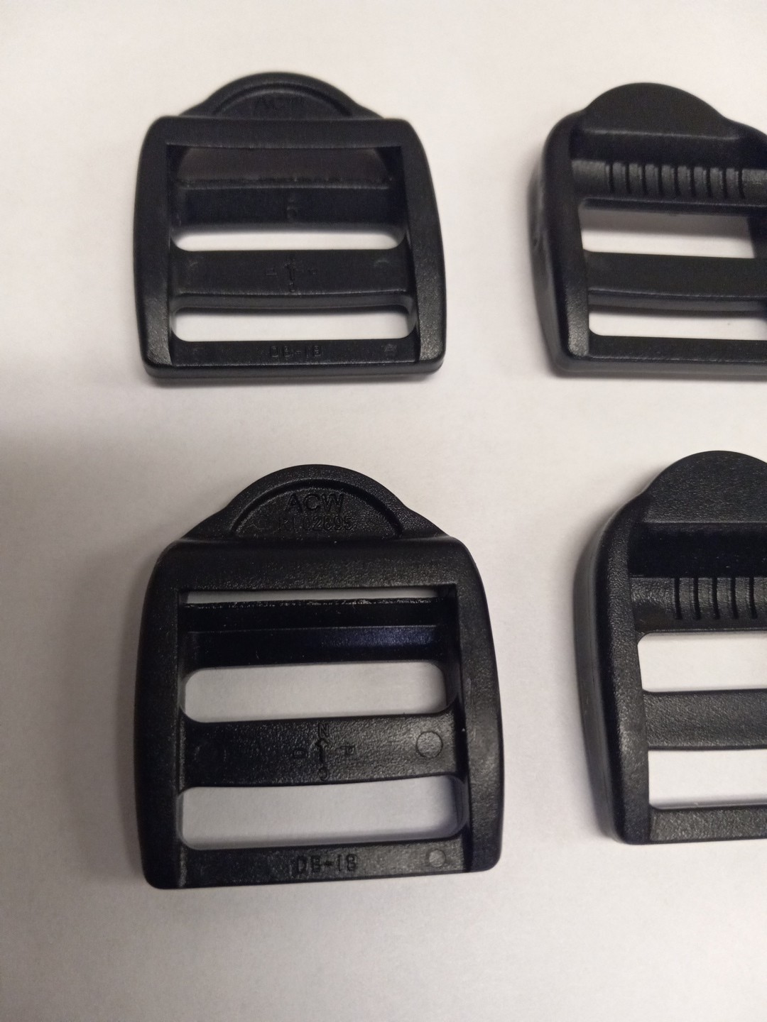 4, 1 In Nylon Ladder Locks