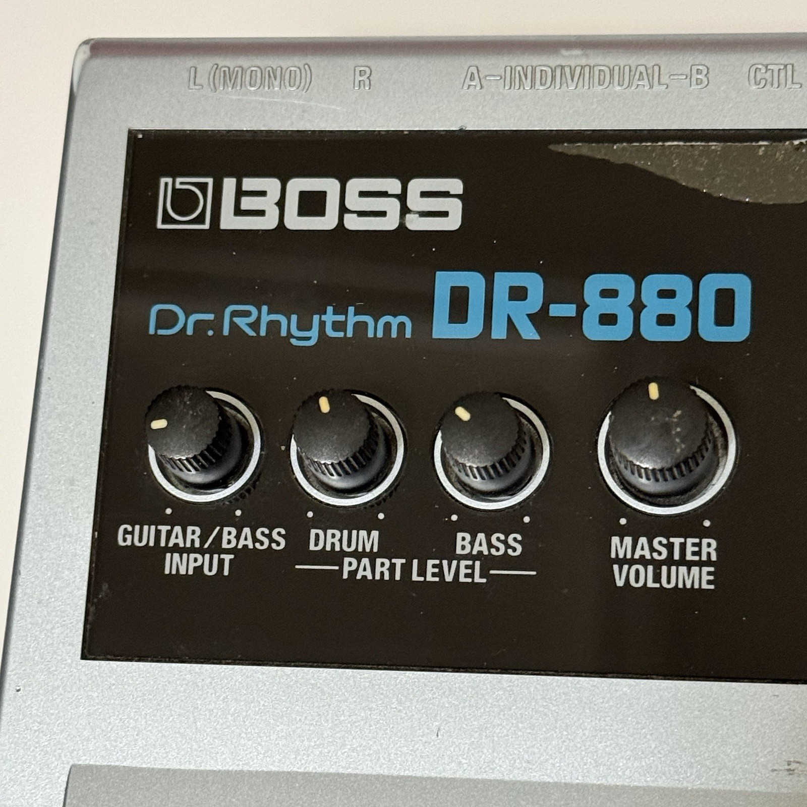 BOSS Dr. Rhythm | DR-880 Drum Machine |