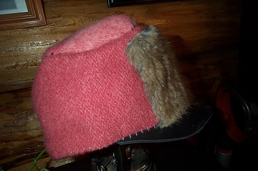 BLACK POWDER, MOUNTAIN MAN, WOOL FUR CAP