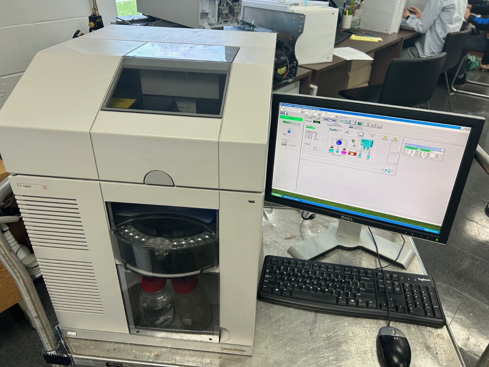 Working Agilent G1600AX Capillary Electrophoresis with computer and software