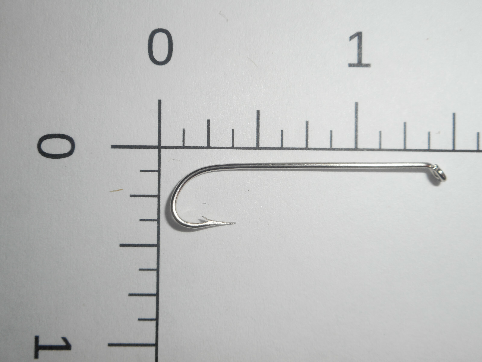 100 MUSTAD #6 FLY TYING STREAMER HOOKS SMALL BALL-EYE NICKELPLATED SPECIAL 31868