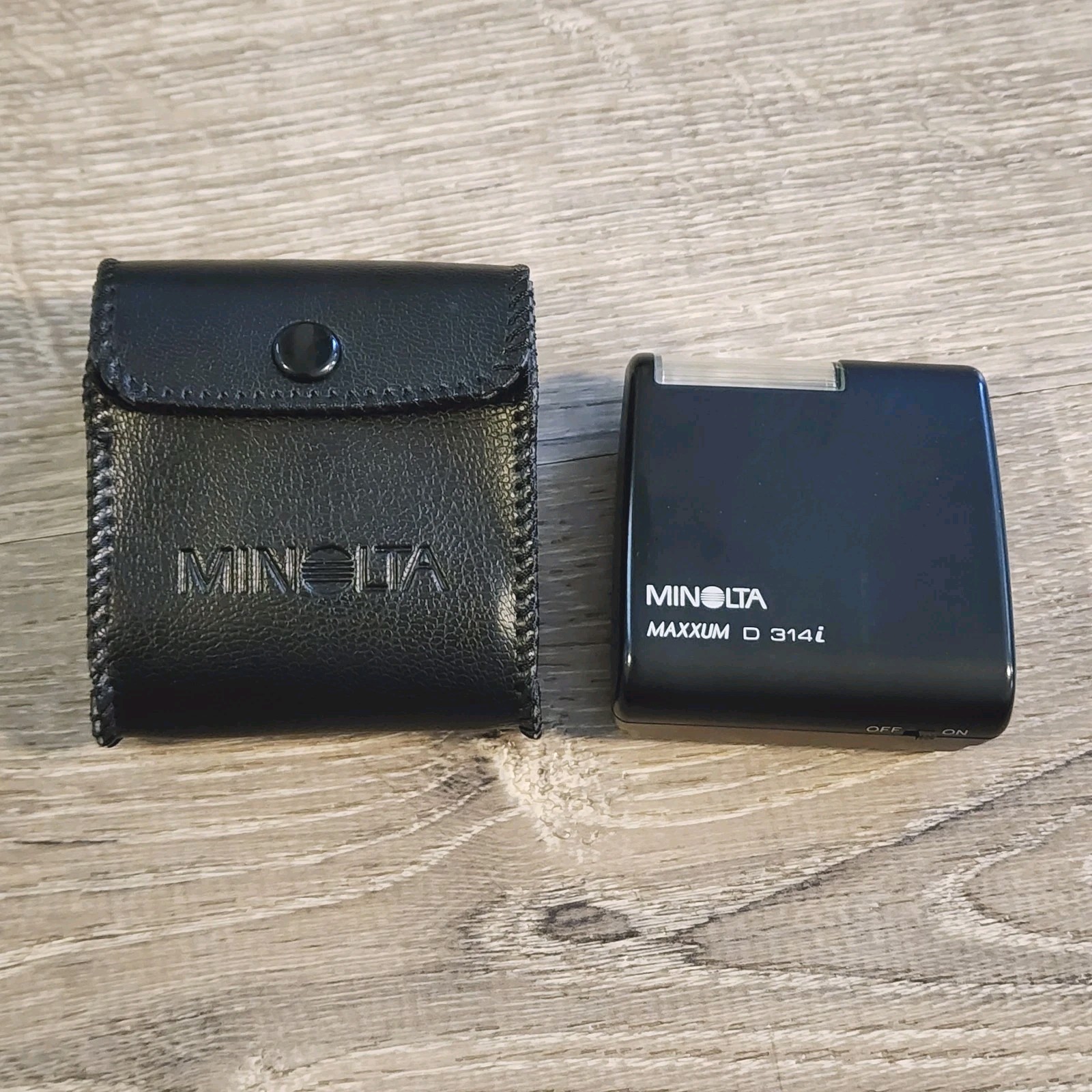 Minolta Maxxum D-314i Flash with Case