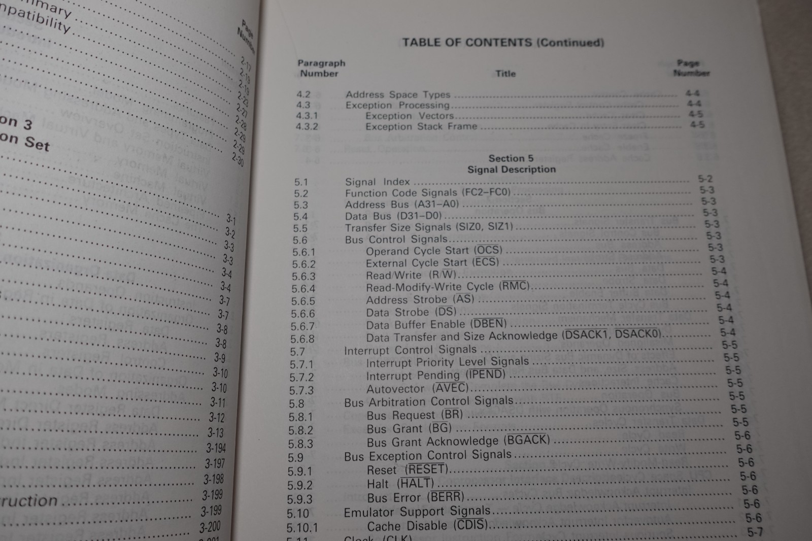 Motorola MC68020 32-Bit Microprocessor User's Manual 3rd Edition Publication