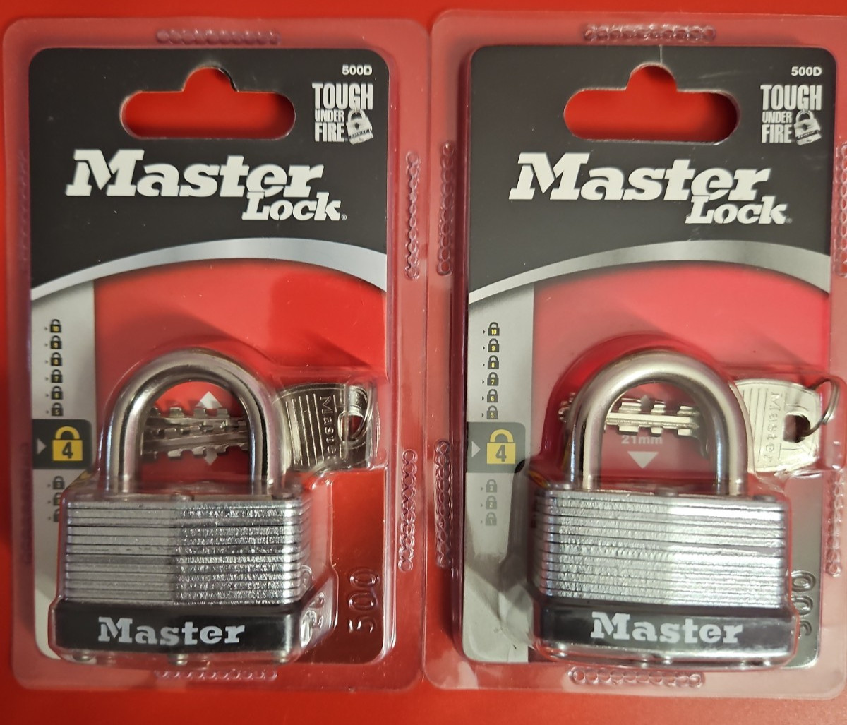 Lot of 2 Master Lock 500D 13/16in 21mm Padlock 1-3/4in 44mm Security Lock 2 Keys