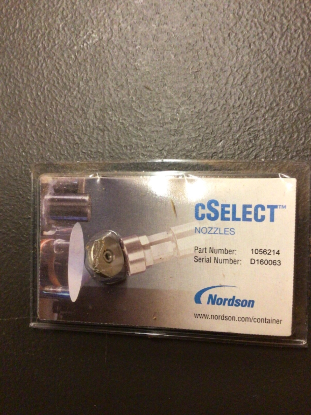 Nordson cselect 1056214 2000 rpm 600 PSI WATERBASED LAQUER  Nozel