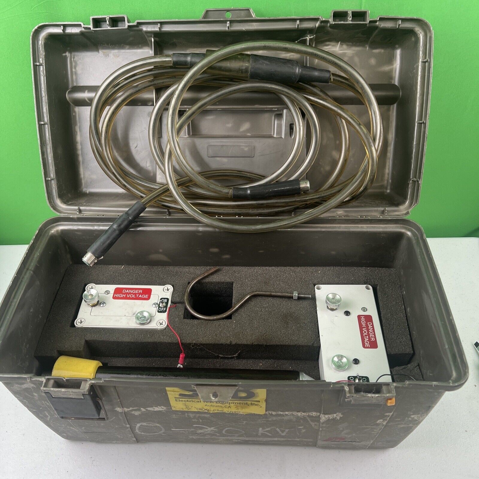 STB Electrical Test Equip. 0-20 KW, With Case