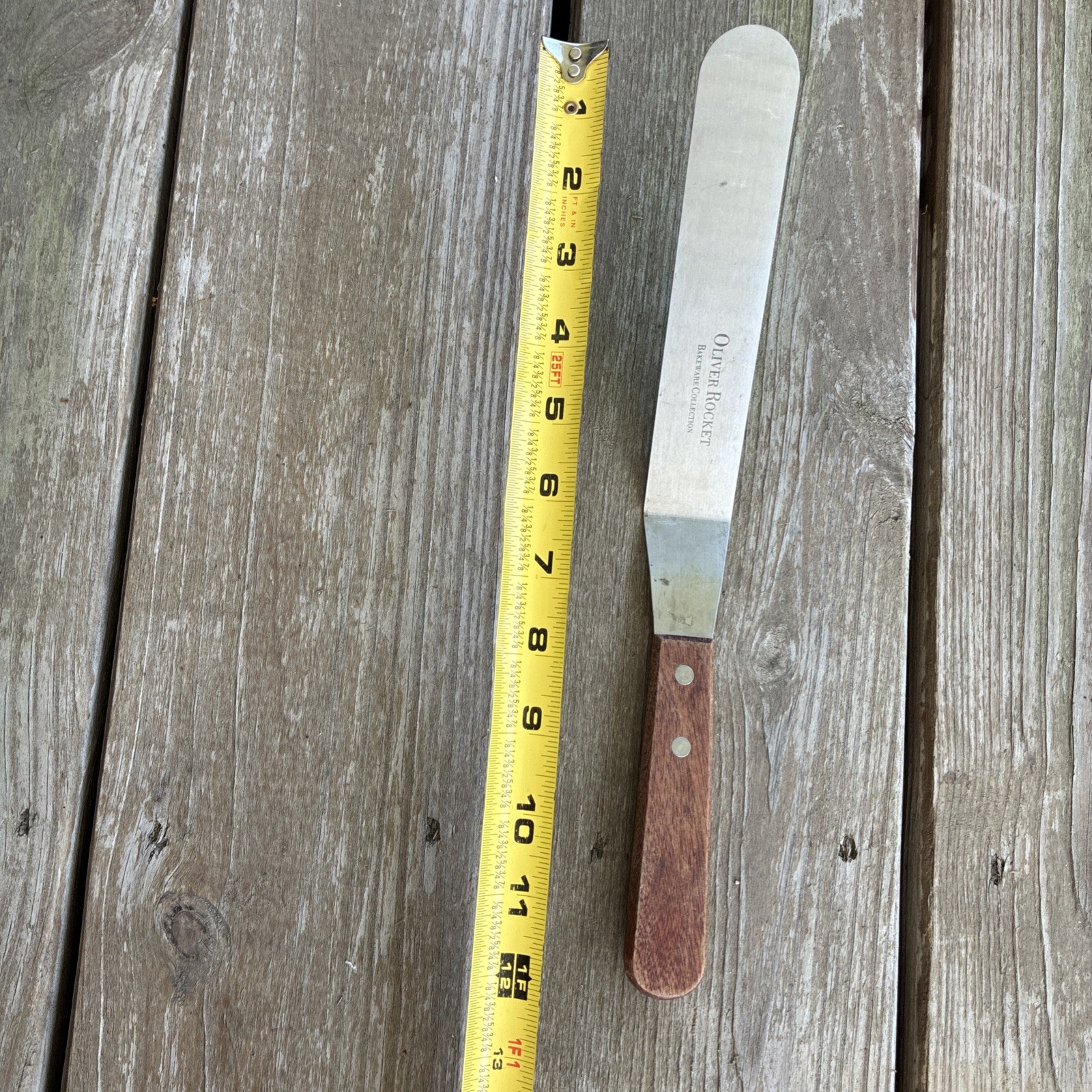 Oliver Rocket Cake & Icing Offset Spatula – 12" Stainless Steel Wood Handle