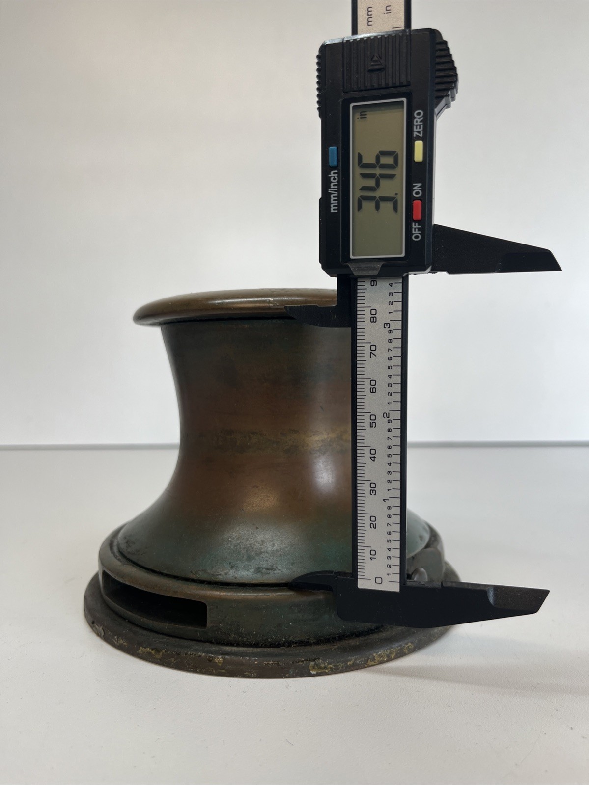 Bronze Sailboat Winch 6" Base Diameter-Flat Handle Style