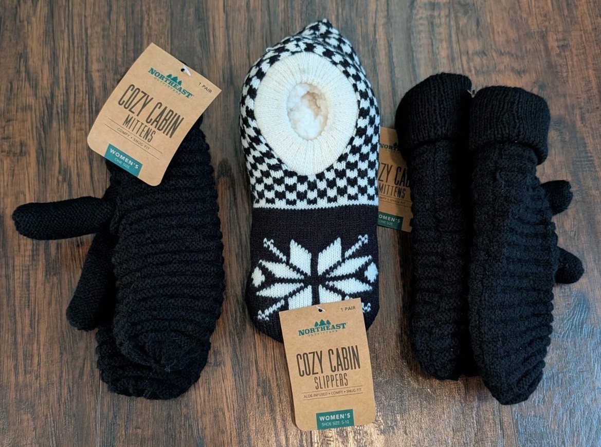 Lot Of 3 Northeast Outfitters Cozy Cabin Slippers Mittens Aloe Infused Womens M