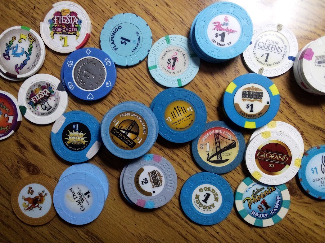 $1 CASINO CHIP - YOU PICK THE ONE YOU WANT - LAS VEGAS - RENO - NEVADA - F TO G