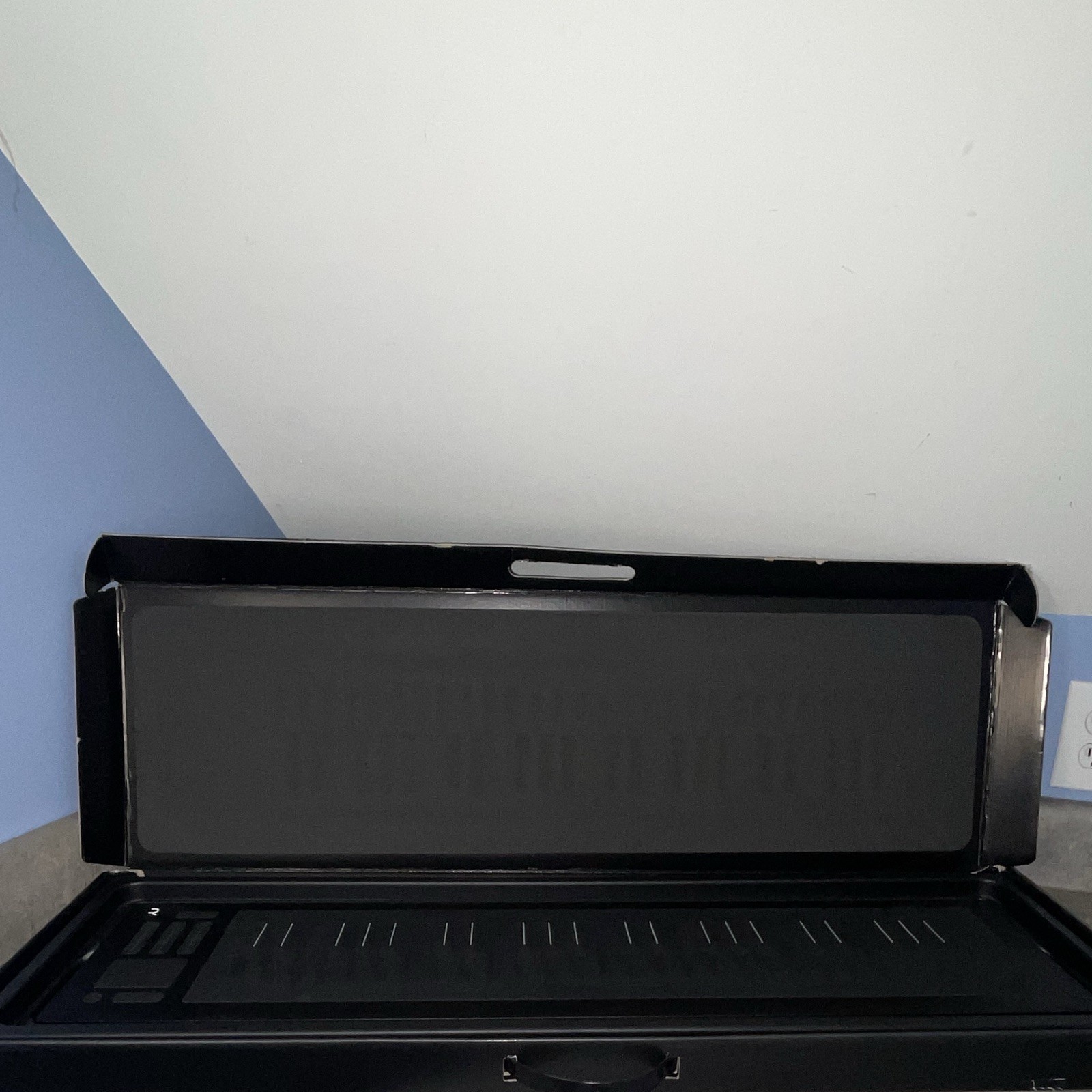 ROLI Seaboard RISE 2 49-Key MIDI Keyboard Controller and ROLI Airwave