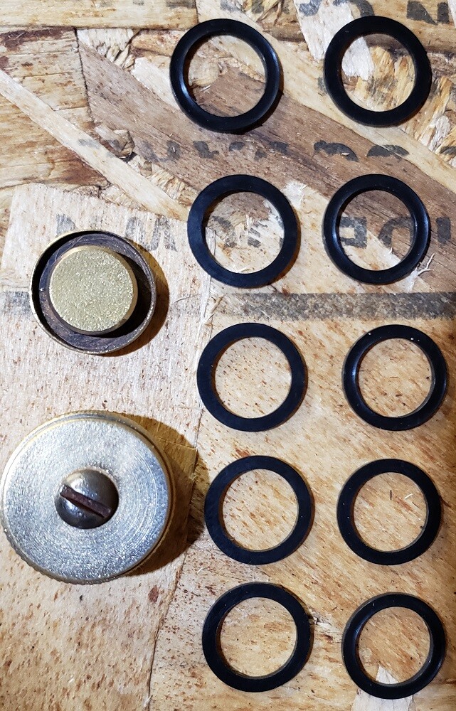 TEN (10) NEW COLEMAN GASKET ORINGS FOR COLEMAN 3 PIECE FUEL CAPS STOVE & LANTERN
