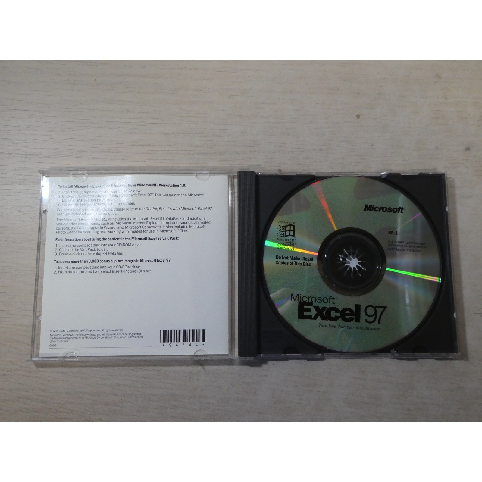 Microsoft Excel 97 Spreadsheet Program Windows 95 NT Vintage Software CD-ROM SR