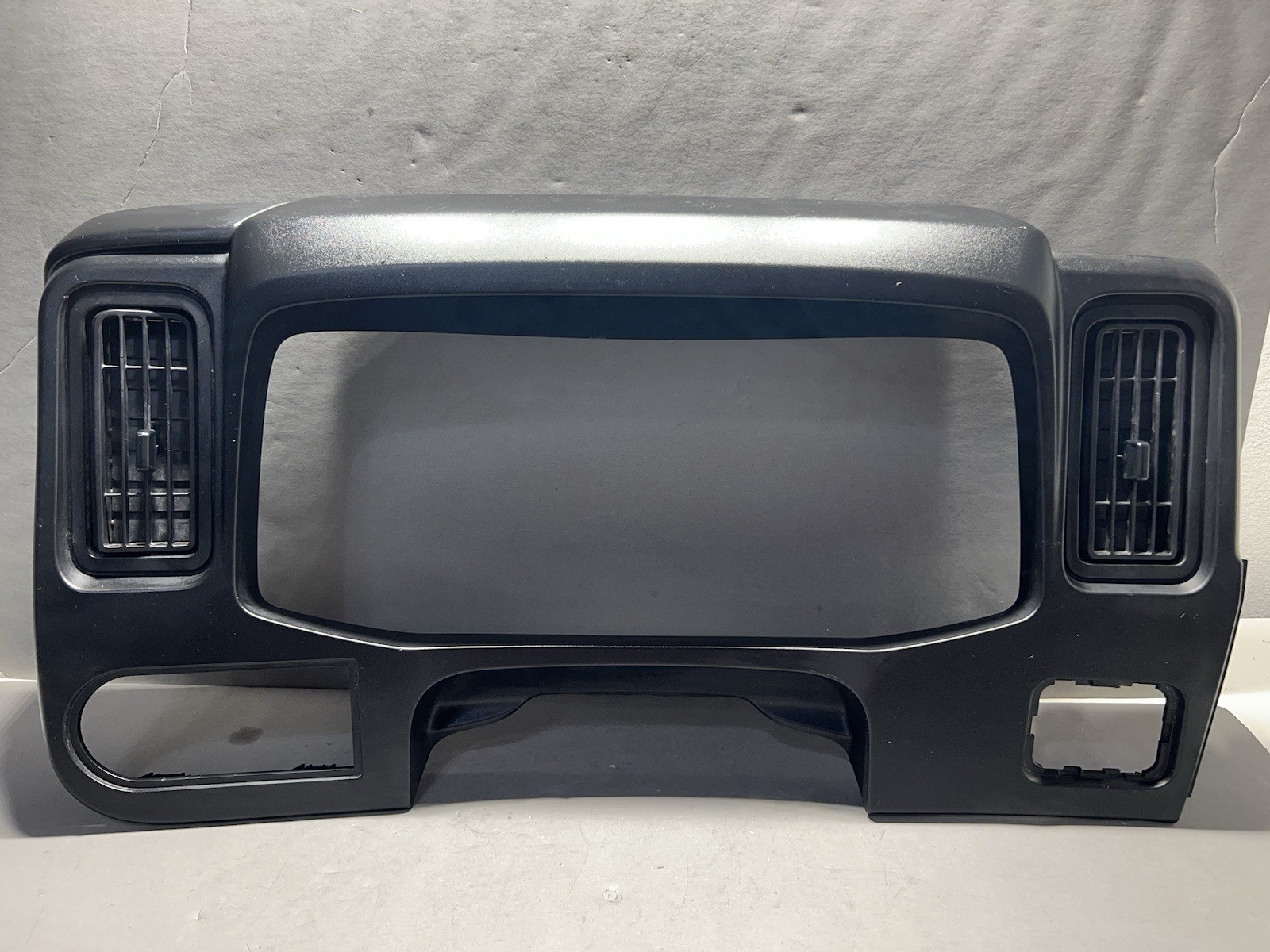 2017-2024 NAVISTAR INTERNATIONAL LT DASHBOARD CLUSTER SPEEDOMETER COVER PANEL OE