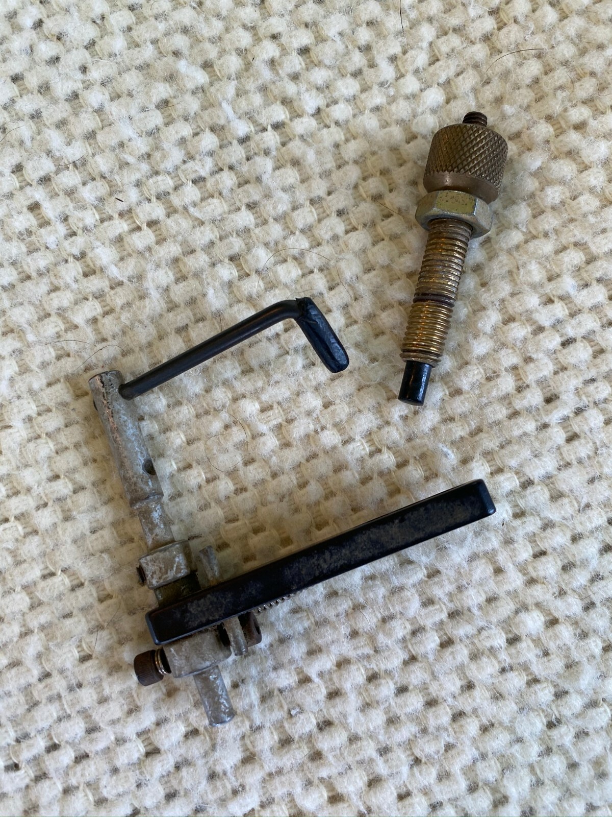 Pressure Plunger Flipper Rest
