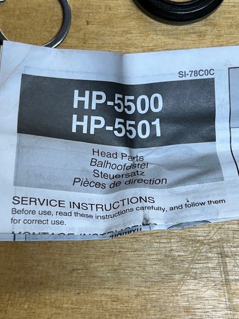 NOS Shimano 105 Threaded Headset HP-5501S