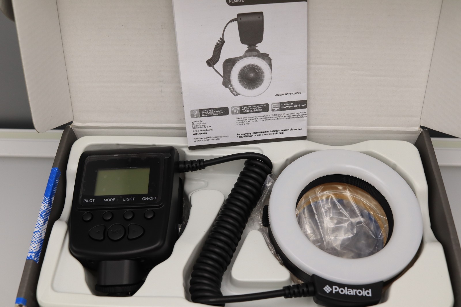 POLAROID Macro LED Ring Flash TESTED AND WORKS! WITH FLASH FILTERS, ADAPTERS!