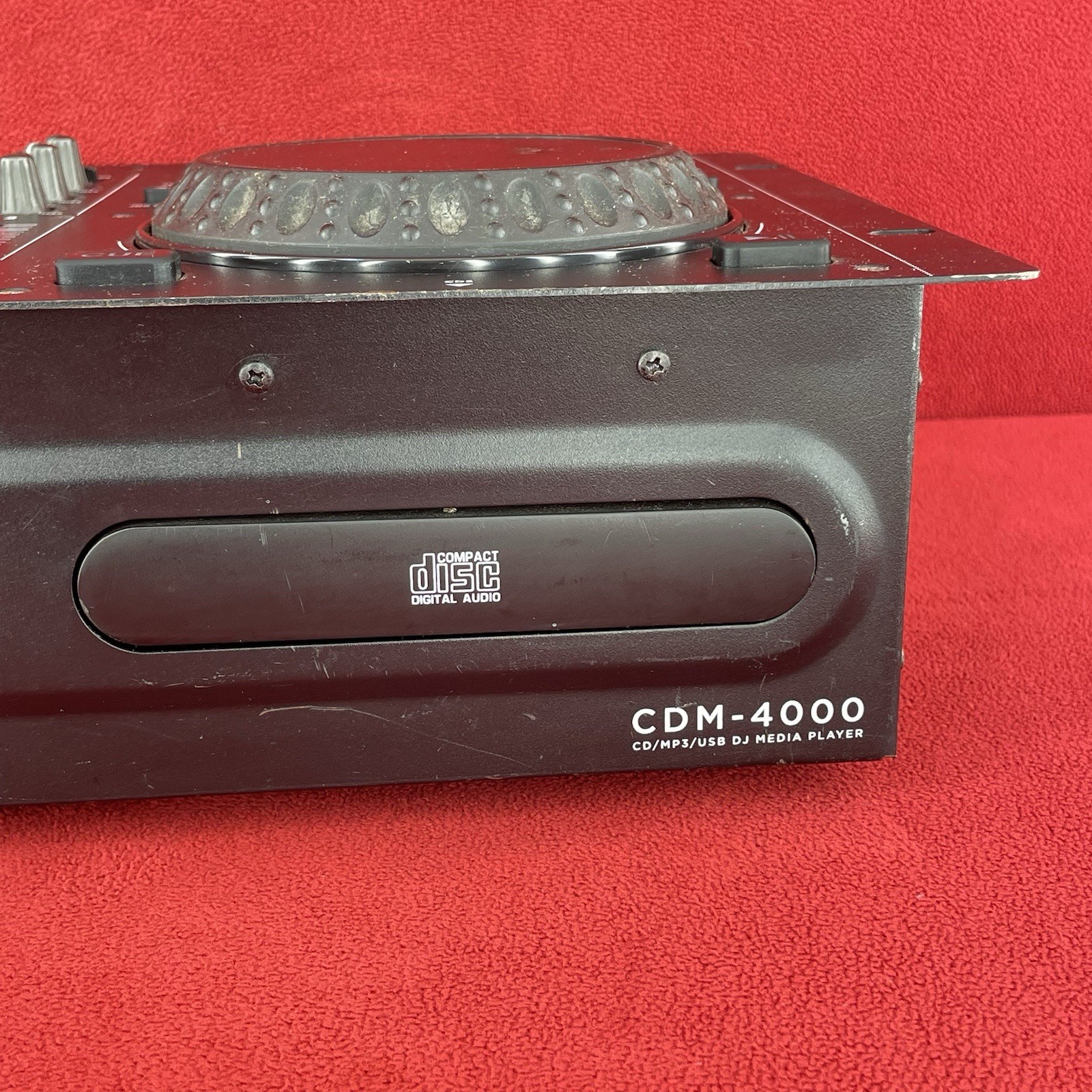 Gemini CDM-4000 Dual CD/USB DJ Media Player Console Only Half Usable