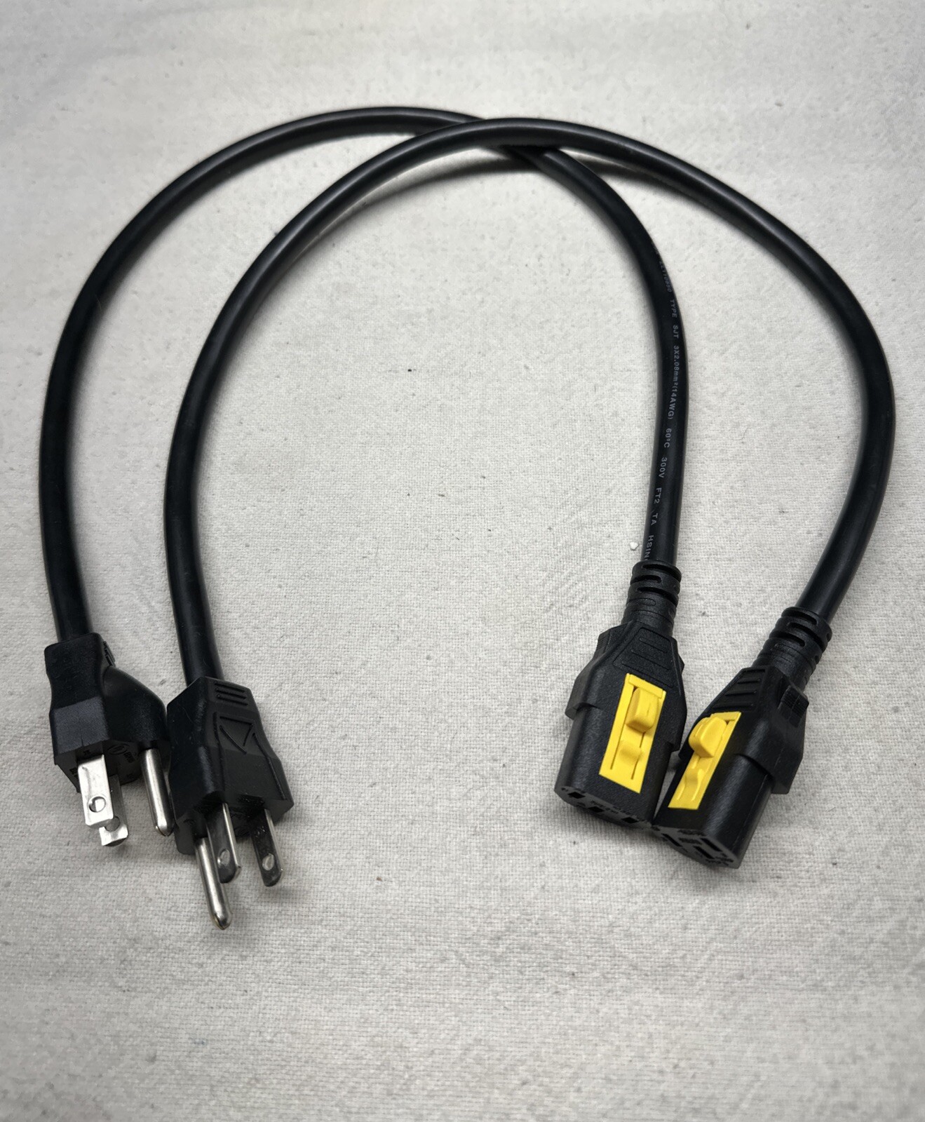 Set Of 2 Short CDJ-3000 Locking IEC Power Cables