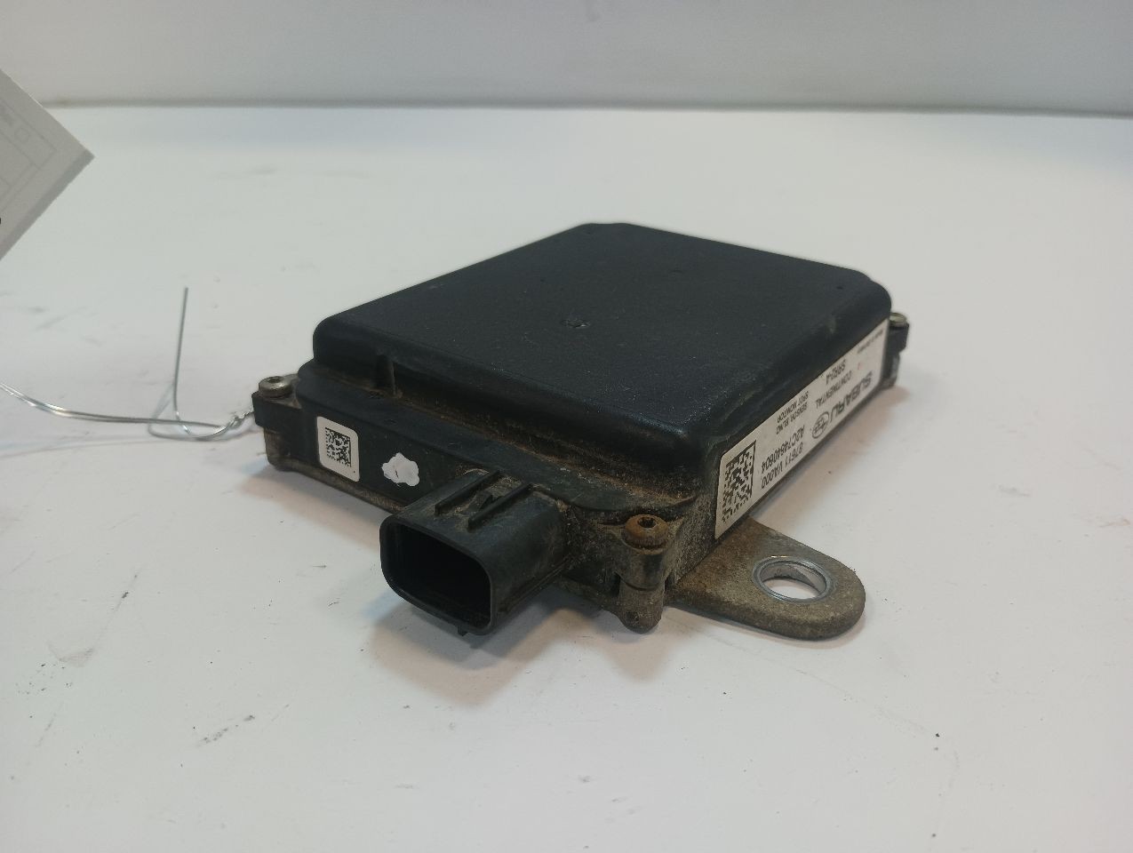 Rear Camera/Projector Radar Unit from 2017 Subaru Forester 12559067