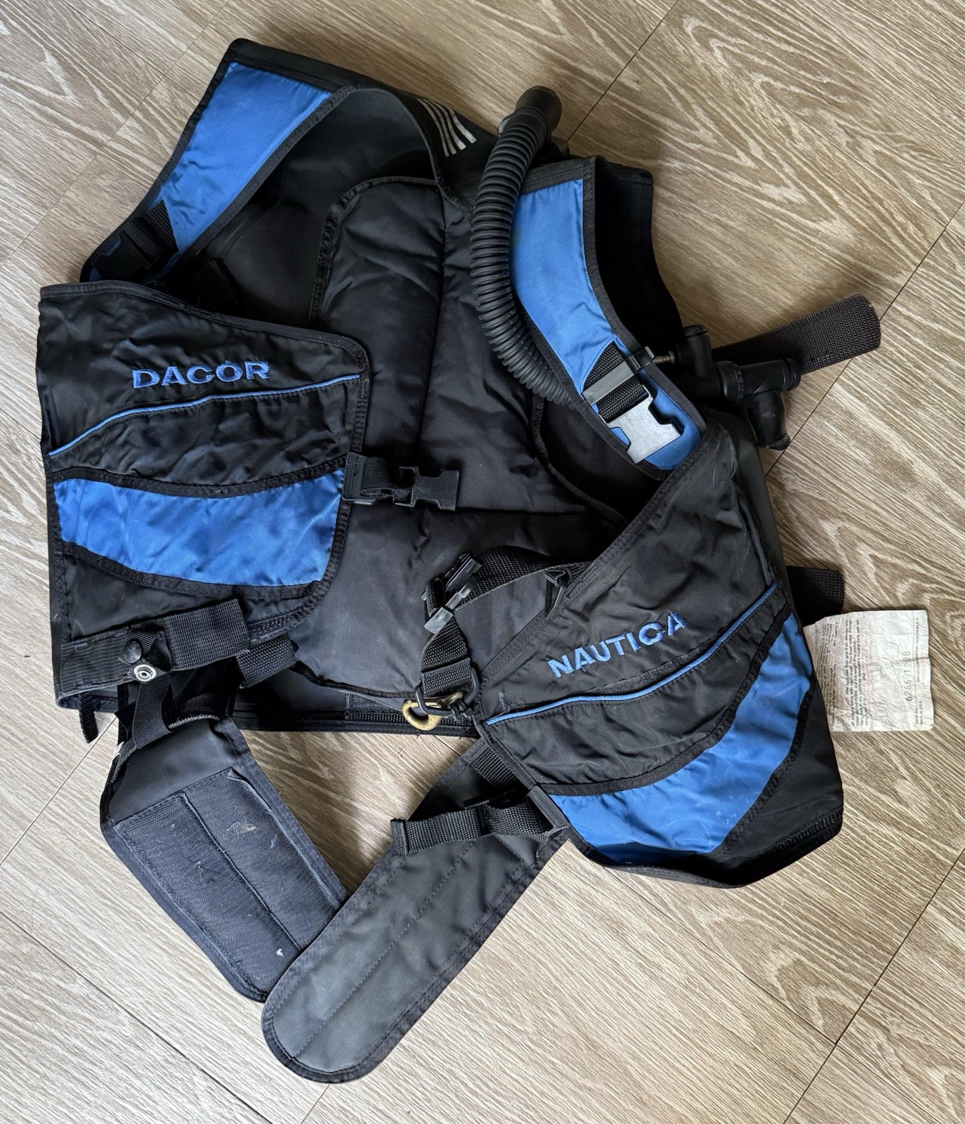 Dacor Nautica Large? (not Visible Size Tag) Blue Black As Is AT65