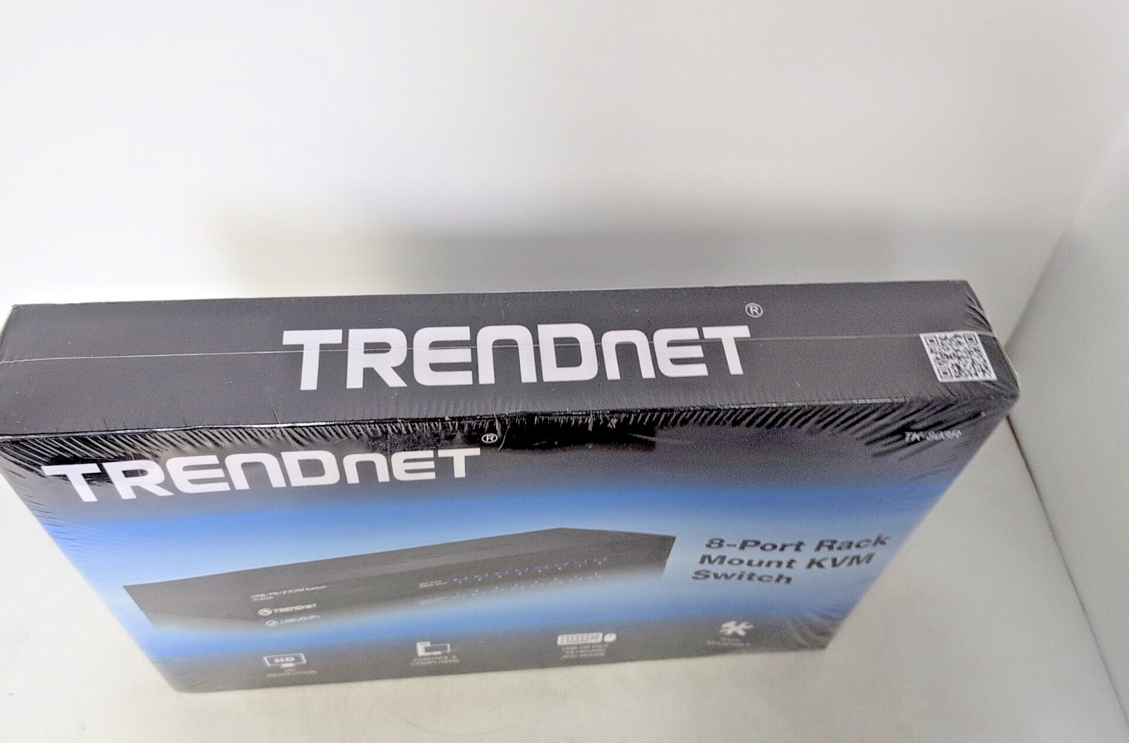 TRENDnet TK-803R 8-PORT TACK MOUNT KVM SWITCH