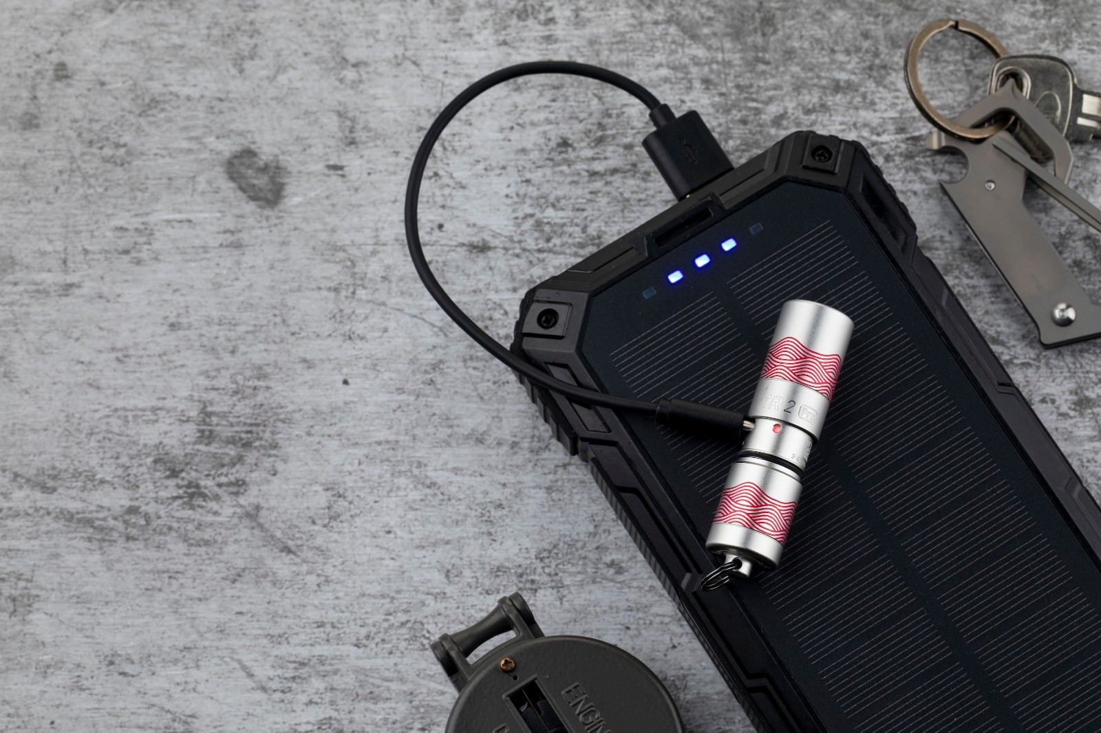 Olight I1R 2 PRO Flow Tiny USB-C Rechargeable Keychain Flashlight, 180 Lumens
