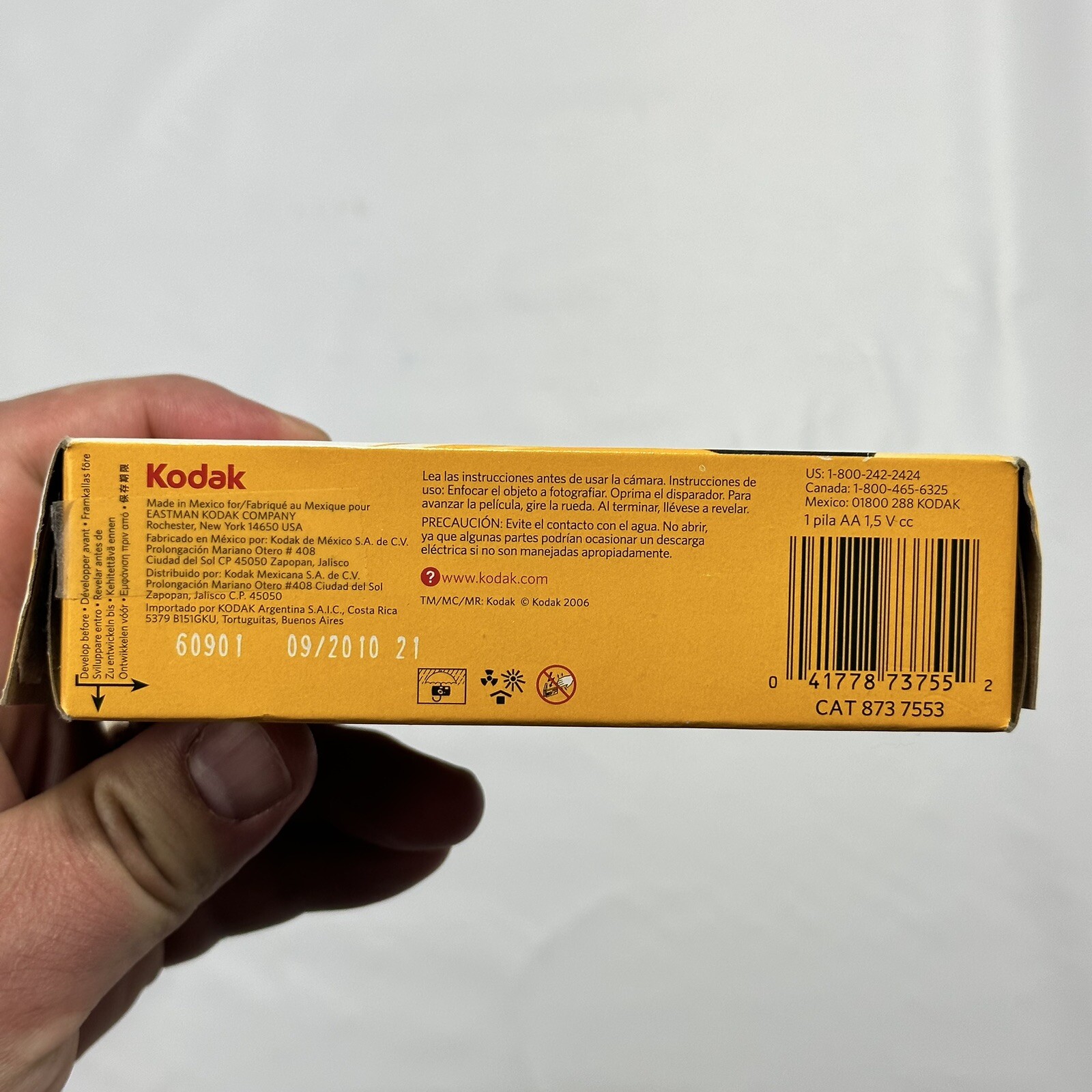 (2) Kodak Power Flash Disposable Cameras EXPIRED 2010 Single Use 27 Exp