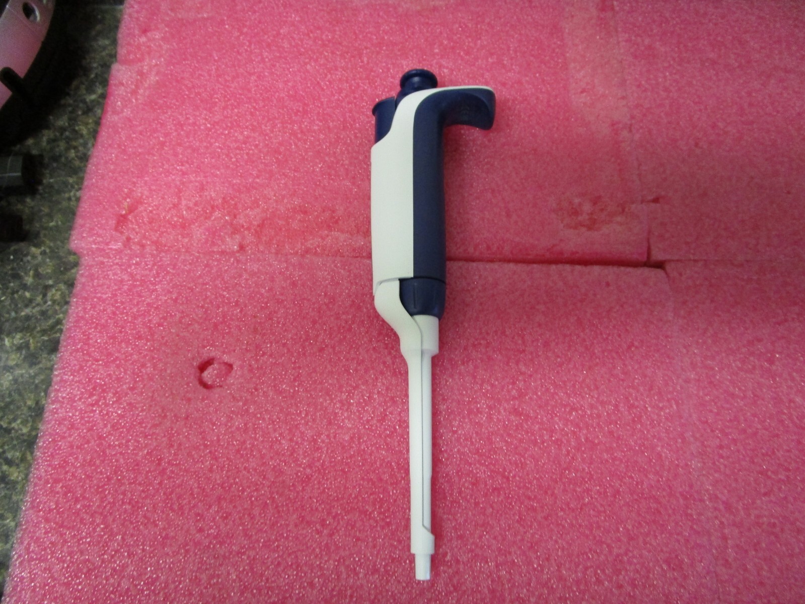 Mettler Toledo RAININ L-100 XLS L-100XLS+ 10 - 100 uL LTS PIPETTE PIPET