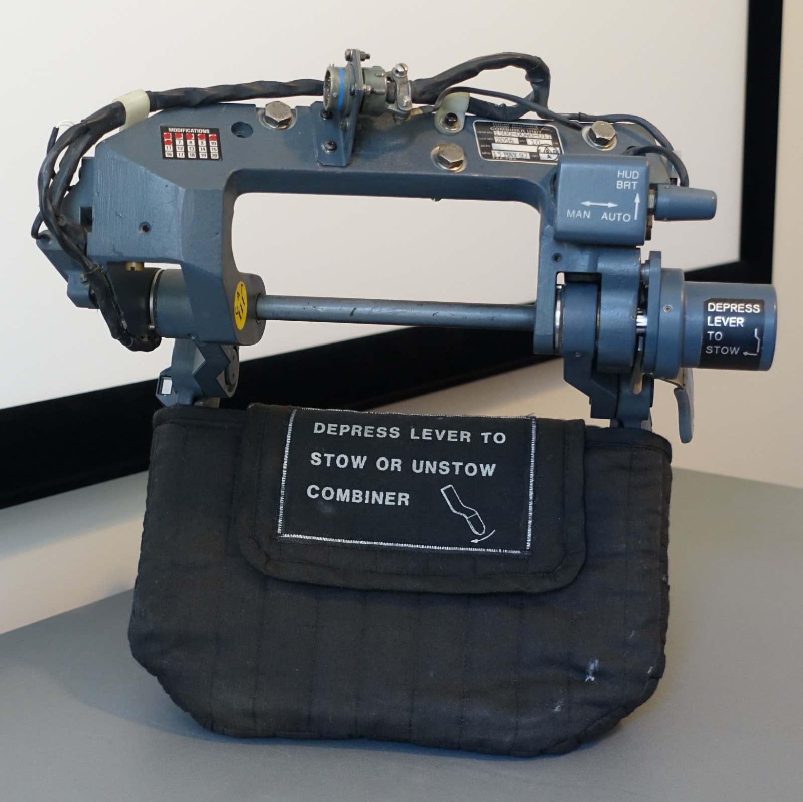 Collins Flight Dynamics HUD Combiner Unit – For Boeing 727