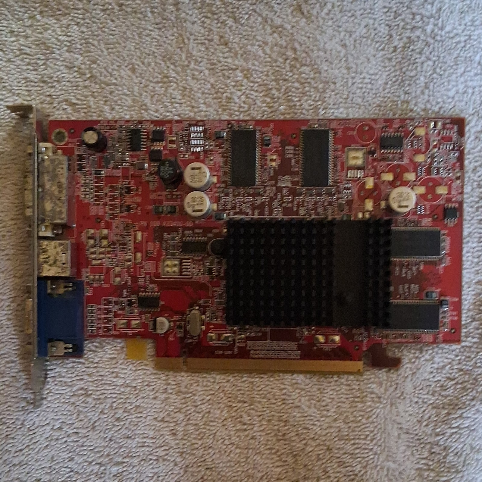Dell ATI Radeon PCI Express Graphics Card 128MB DDR2 DVI VGA S-Video