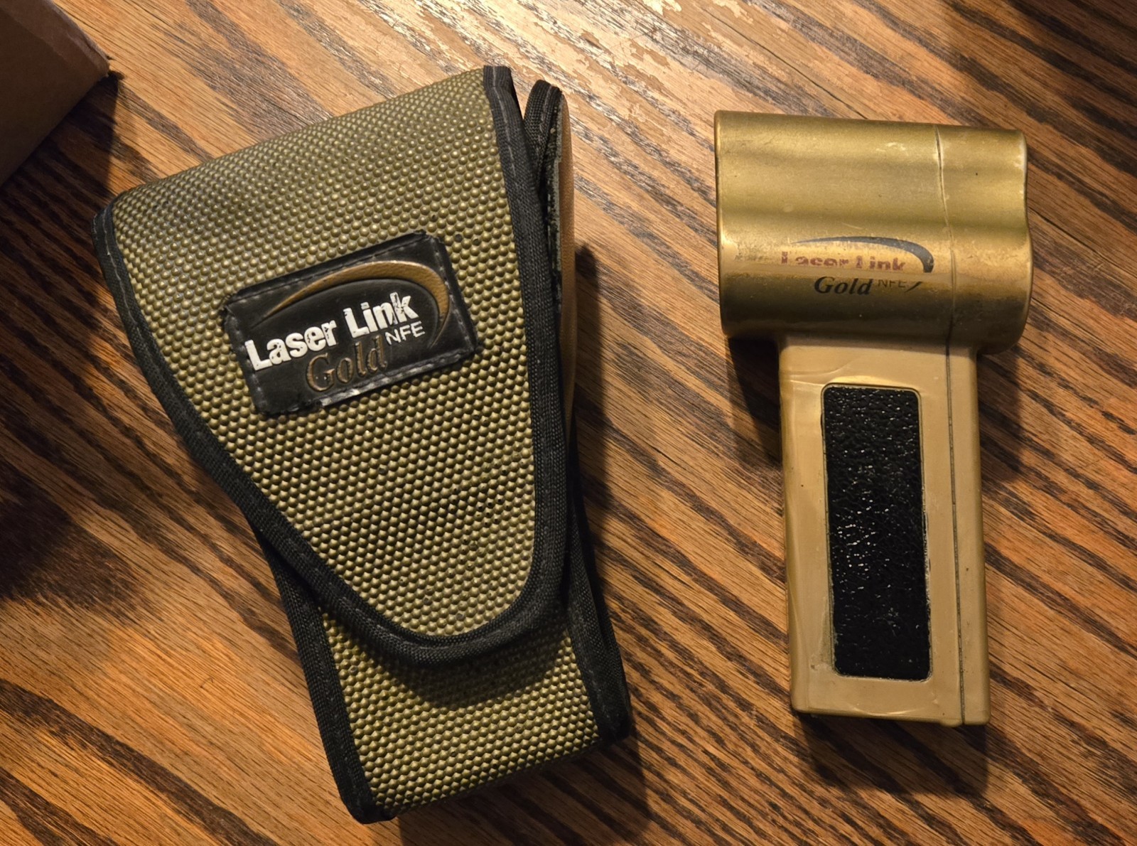 Laser Link Gold NFE Golf Ranger Finder With Case - TESTED Works..