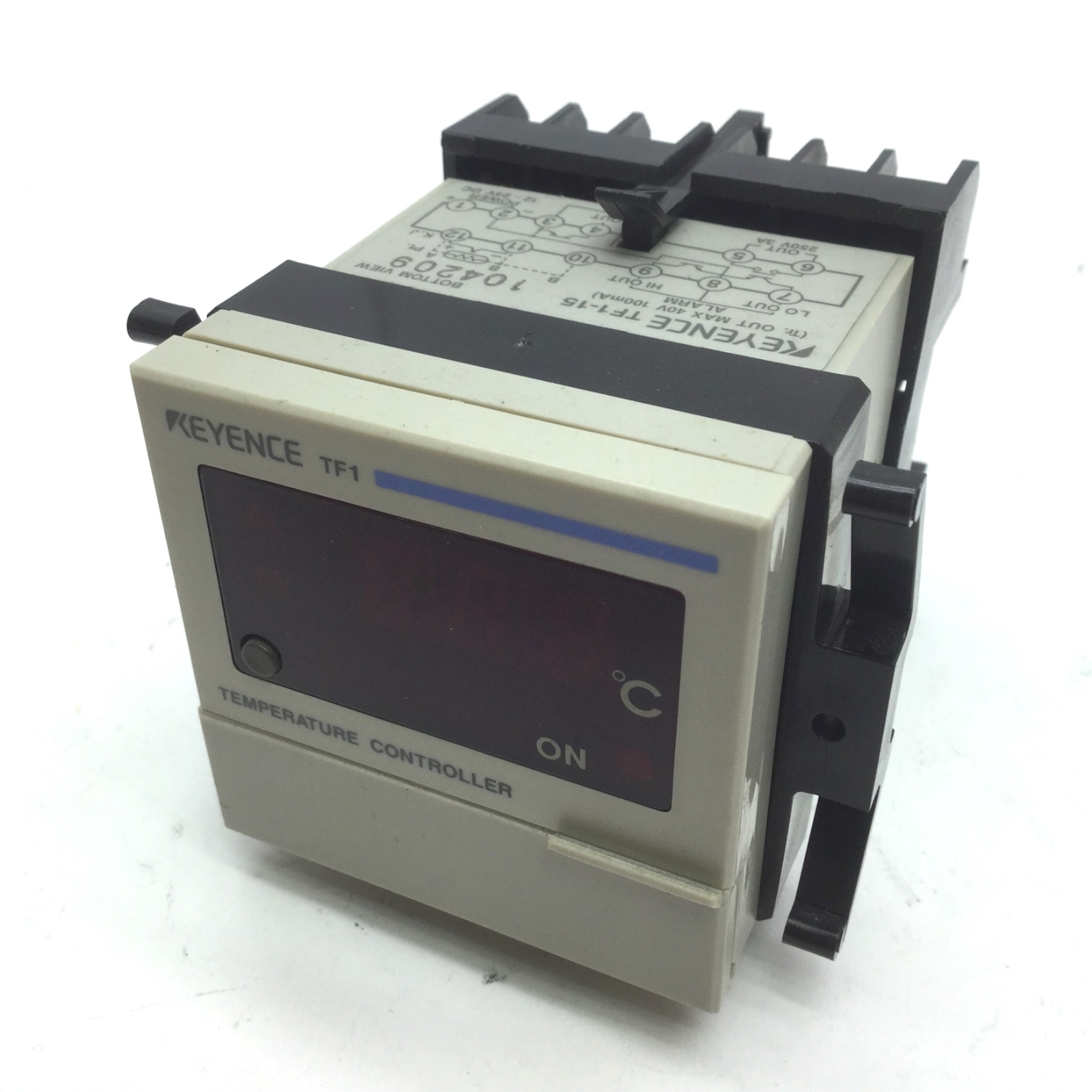Keyence TF1-15 Temperature Controller Panel Mount Voltage 12-24VDC