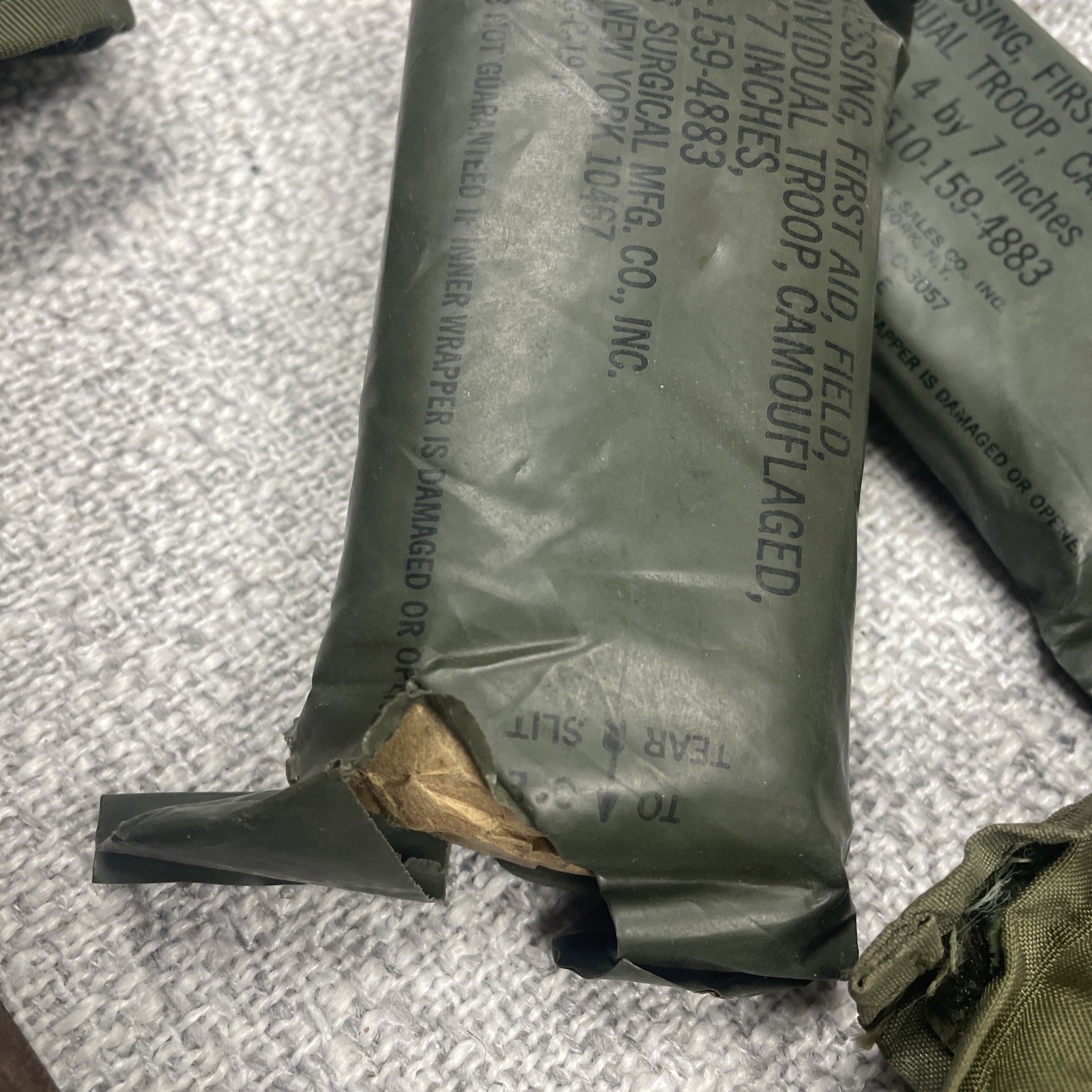 US military first aid field pouch dressing green usa lot of 8