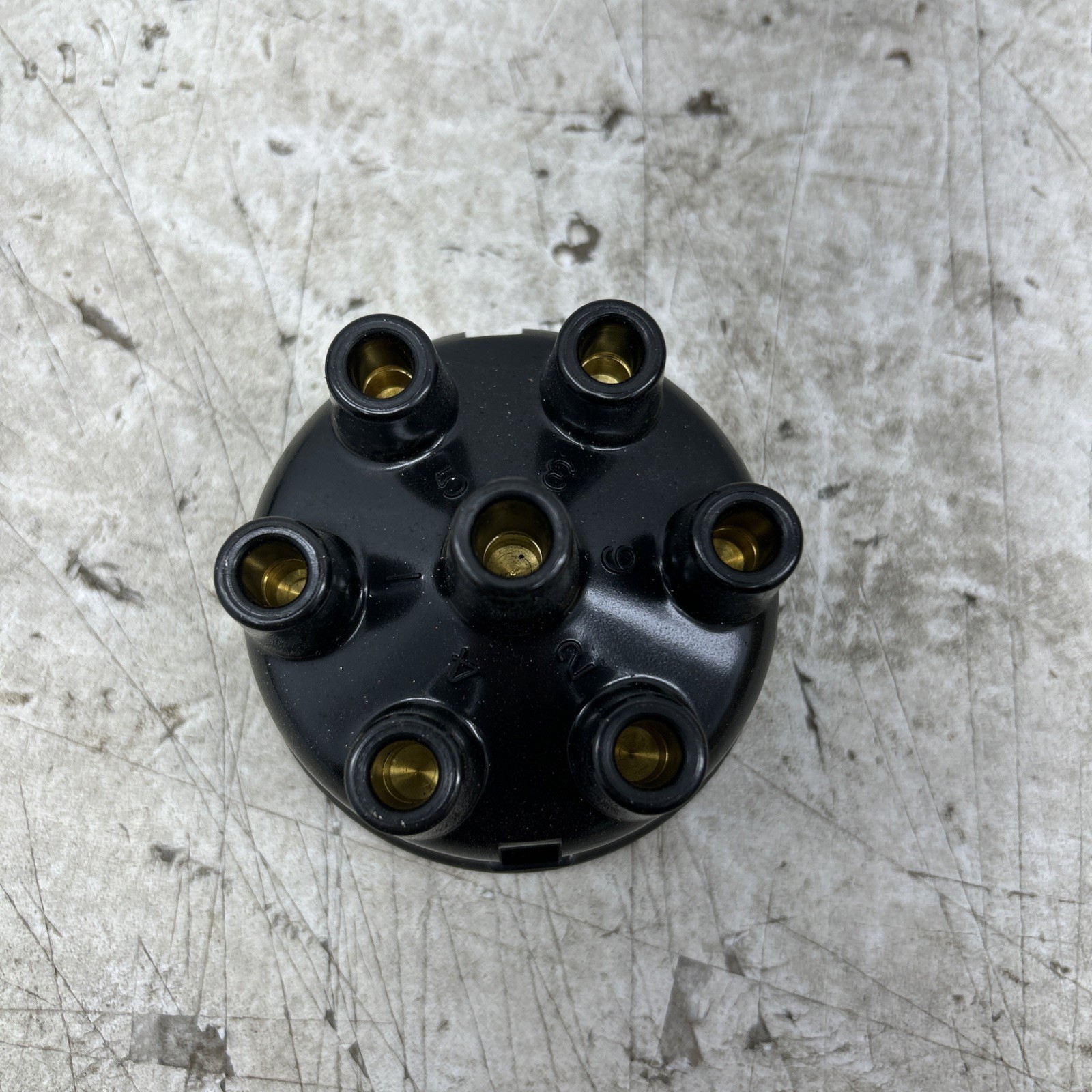NAPA Echlin Distributor Cap FA69 (New Old Stock)