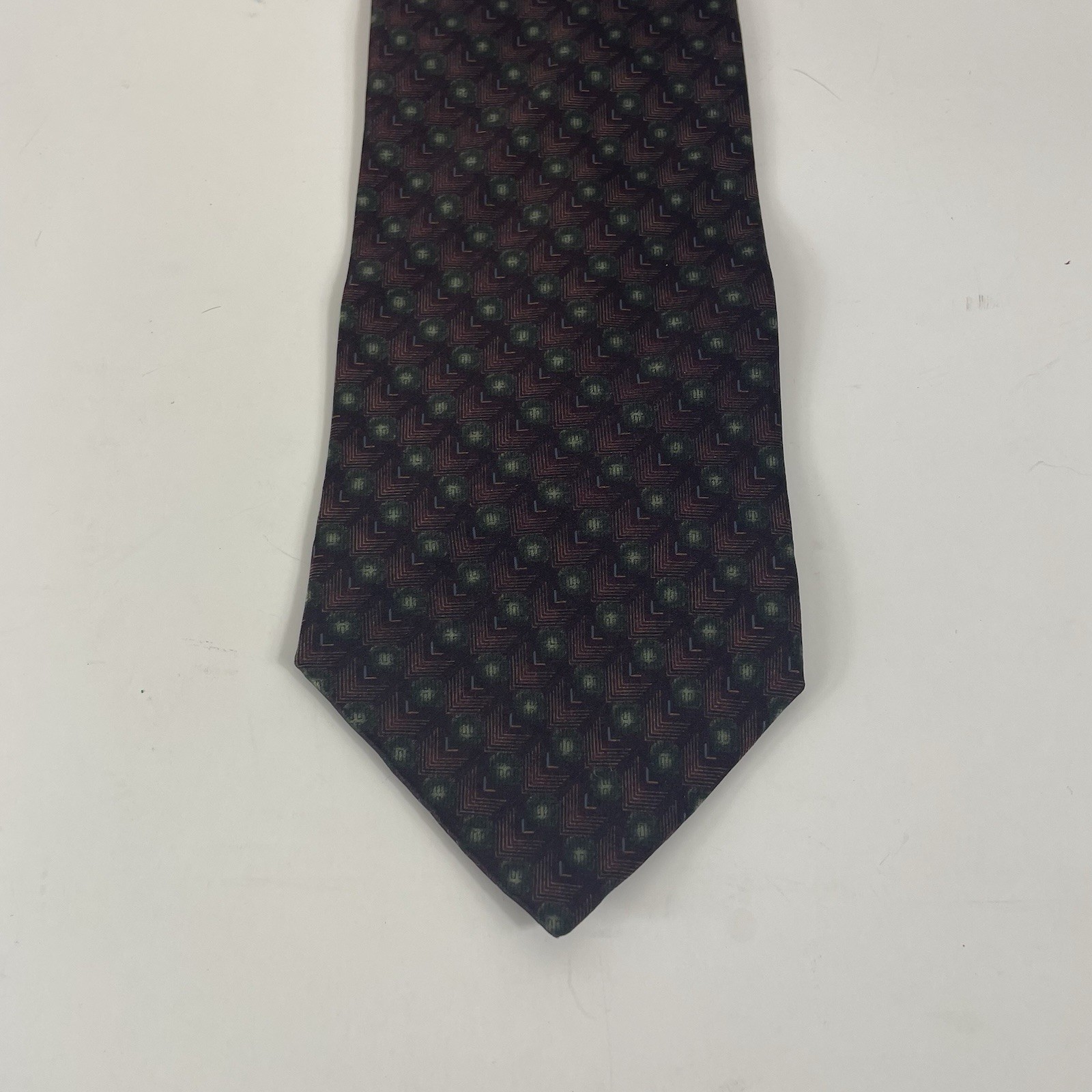 Bill Blass Silk Tie.