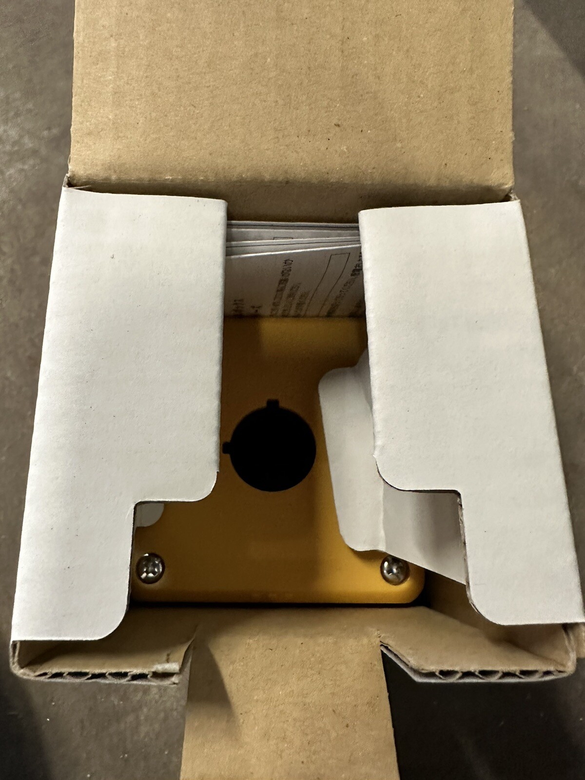 IDEC FB Control Box FB1W-111Y