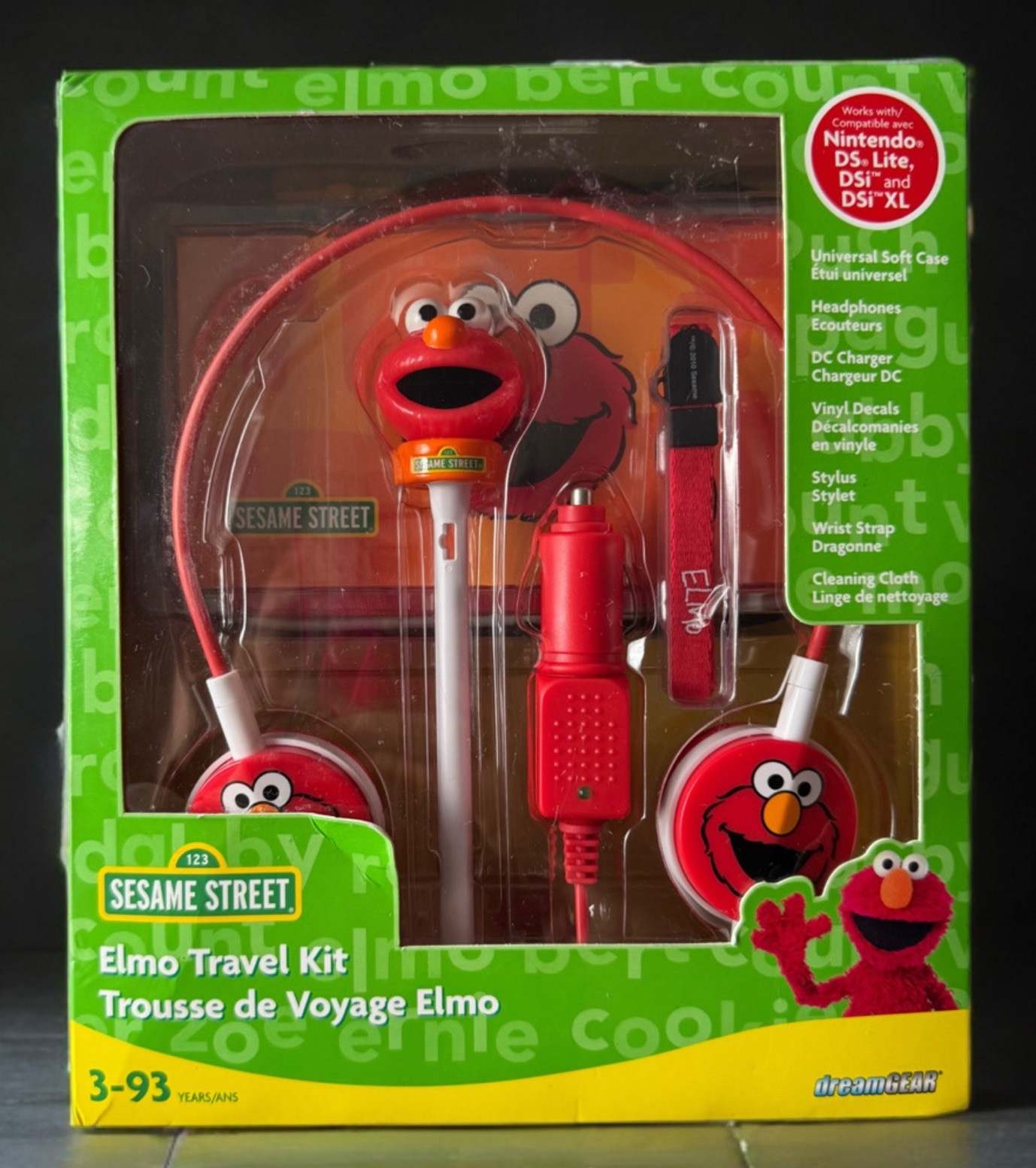 Sesame Street Elmo Travel Kit Universal DS DSi DSi XL Case Stylus Headphones NIB