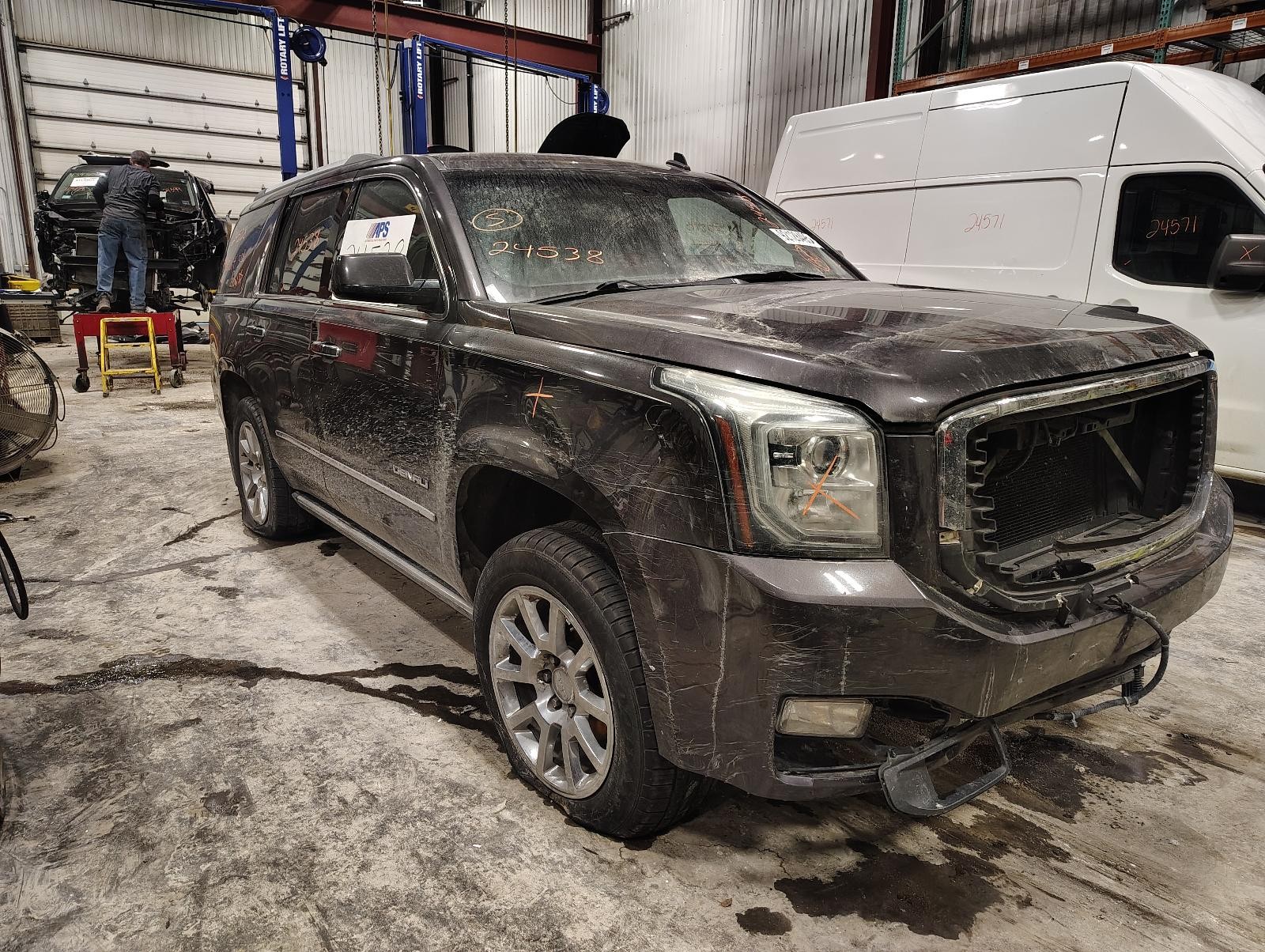 Used Blind Spot Detection System Warning Control Module fits: 2015 Gmc Yukon Dri