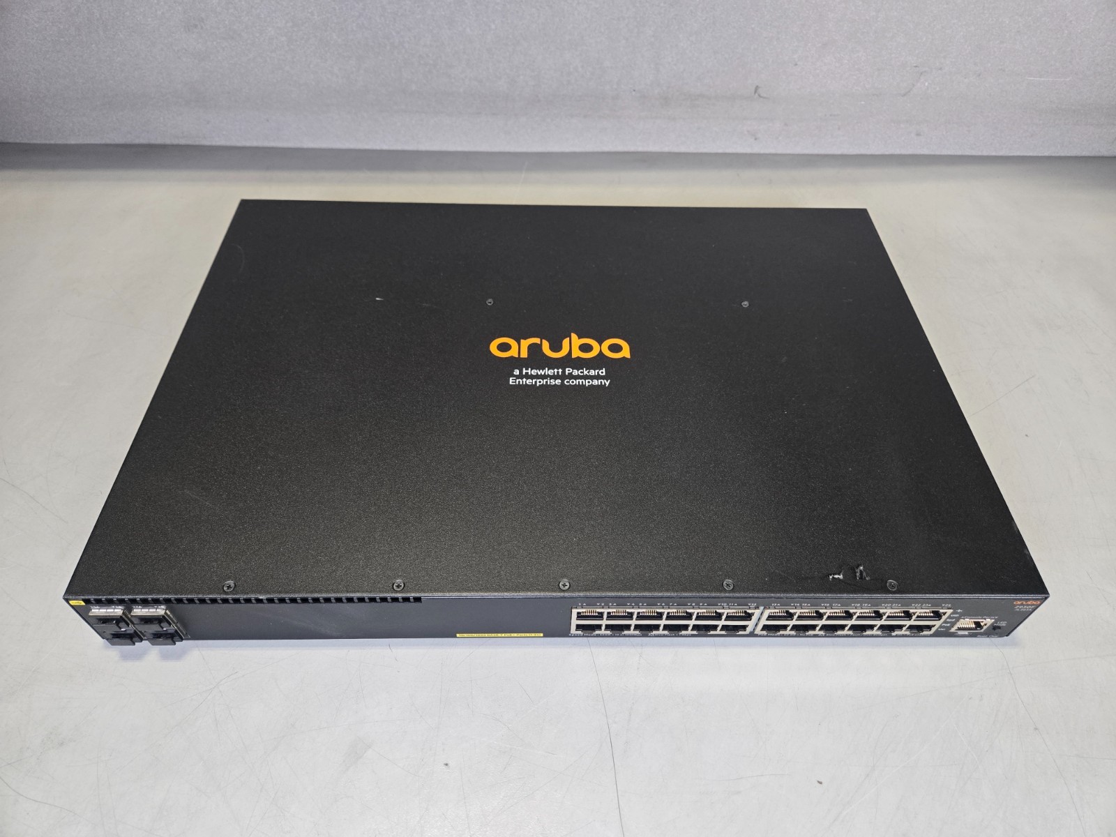 Aruba HPE JL261A 2930F 24G PoE+ Switch