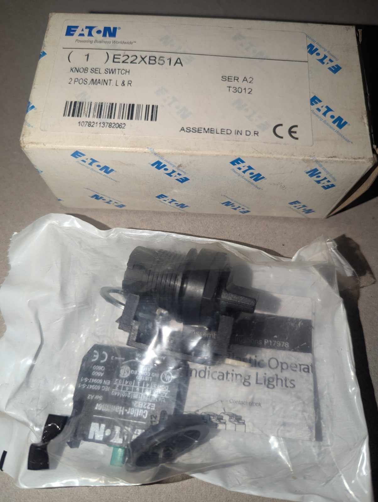 NEW GENUINE EATON E22XB51A SER A2 KNOB SEL. SWITCH